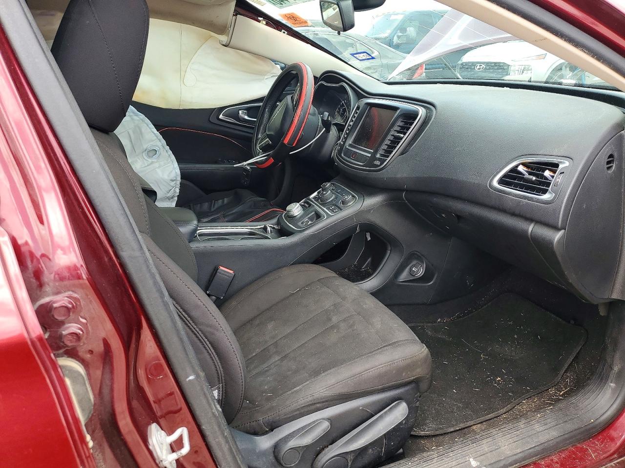 2015 Chrysler 200 Limited Burgundy vin: 1C3CCCAB4FN638905