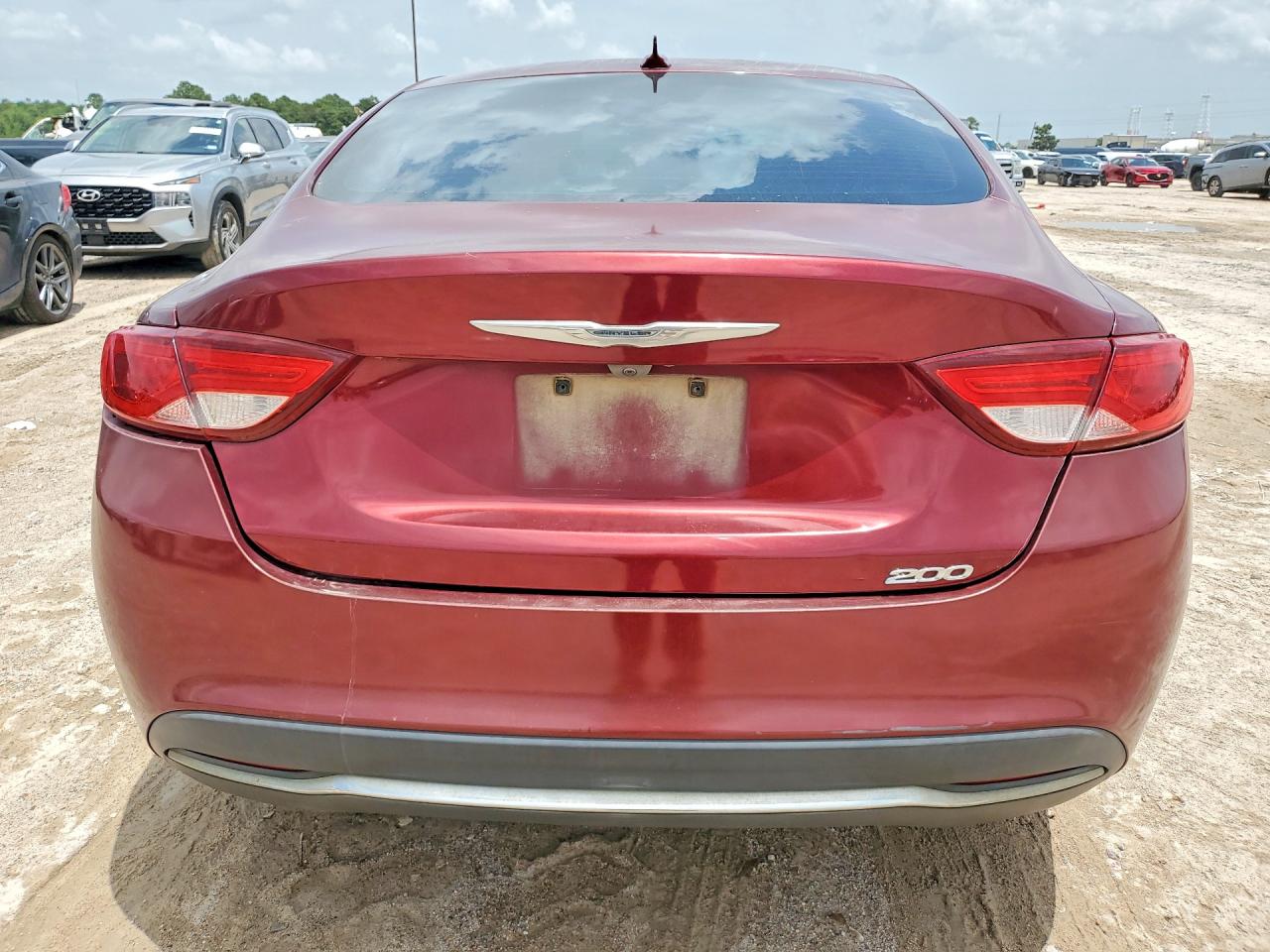 2015 Chrysler 200 Limited Burgundy vin: 1C3CCCAB4FN638905