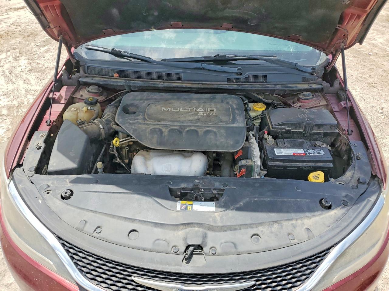 2015 Chrysler 200 Limited Burgundy vin: 1C3CCCAB4FN638905