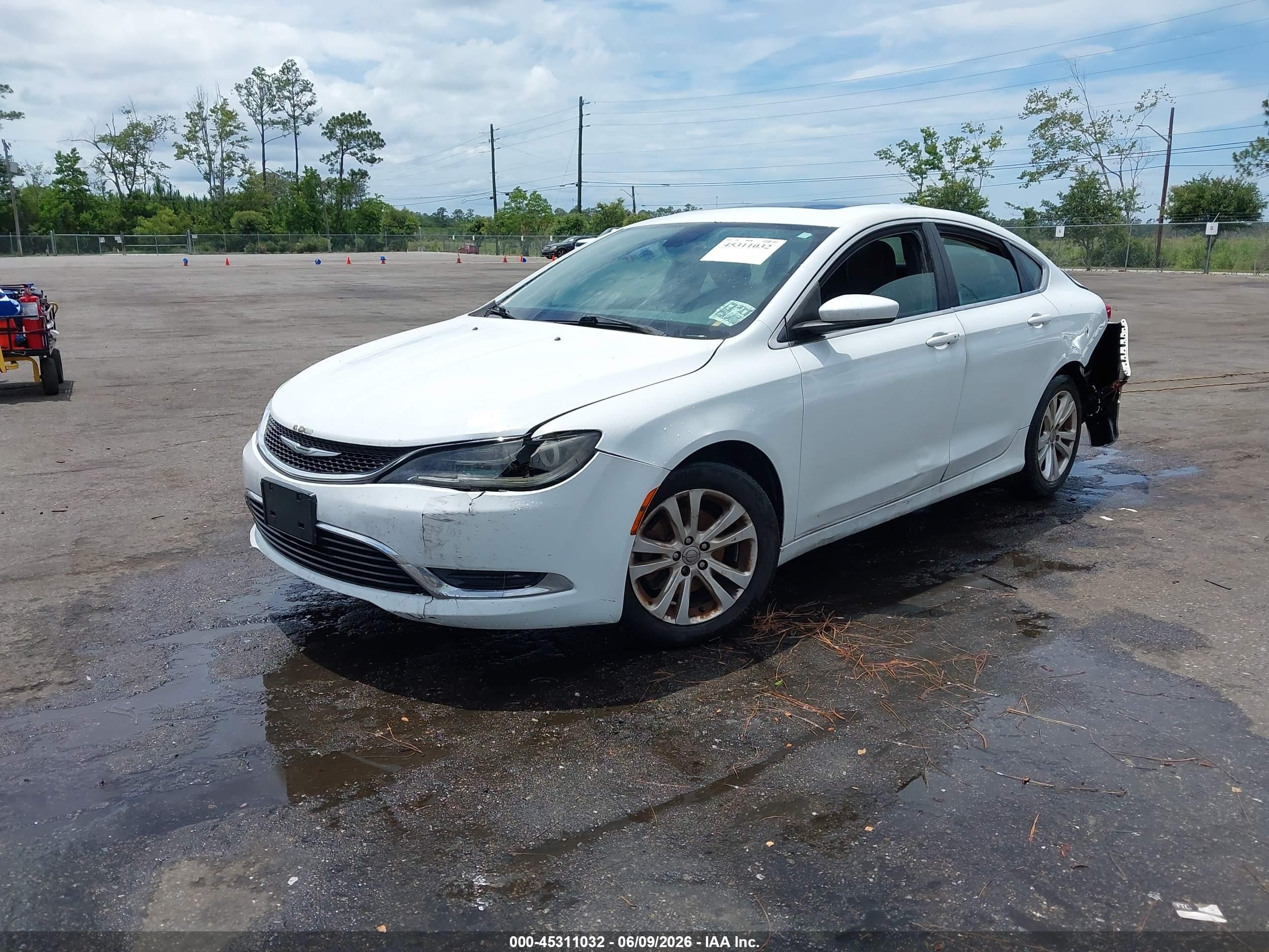 2015 Chrysler 200 Limited Белый vin: 1C3CCCAB4FN649080