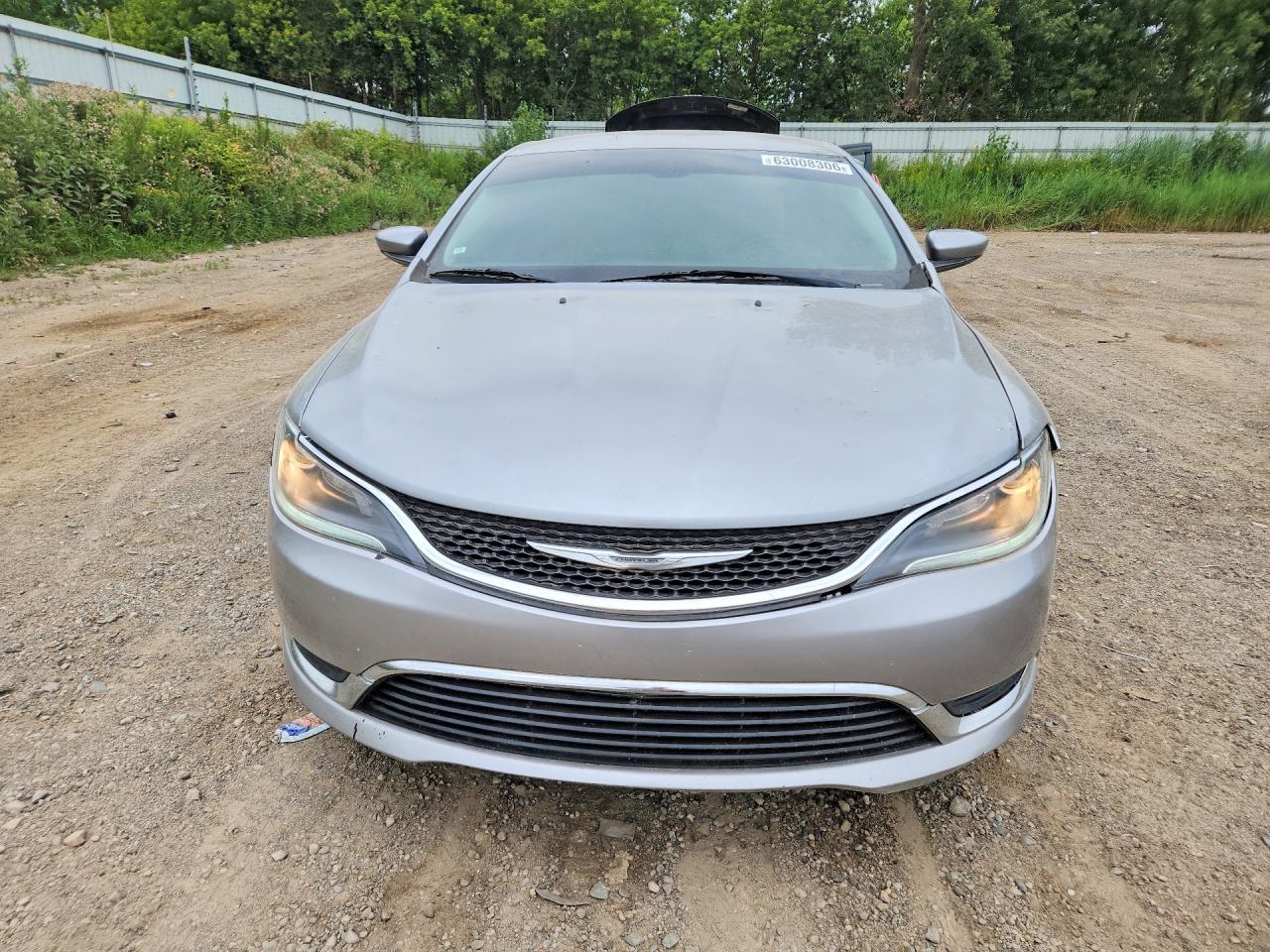 2015 Chrysler 200 Limited Silver vin: 1C3CCCAB4FN666784
