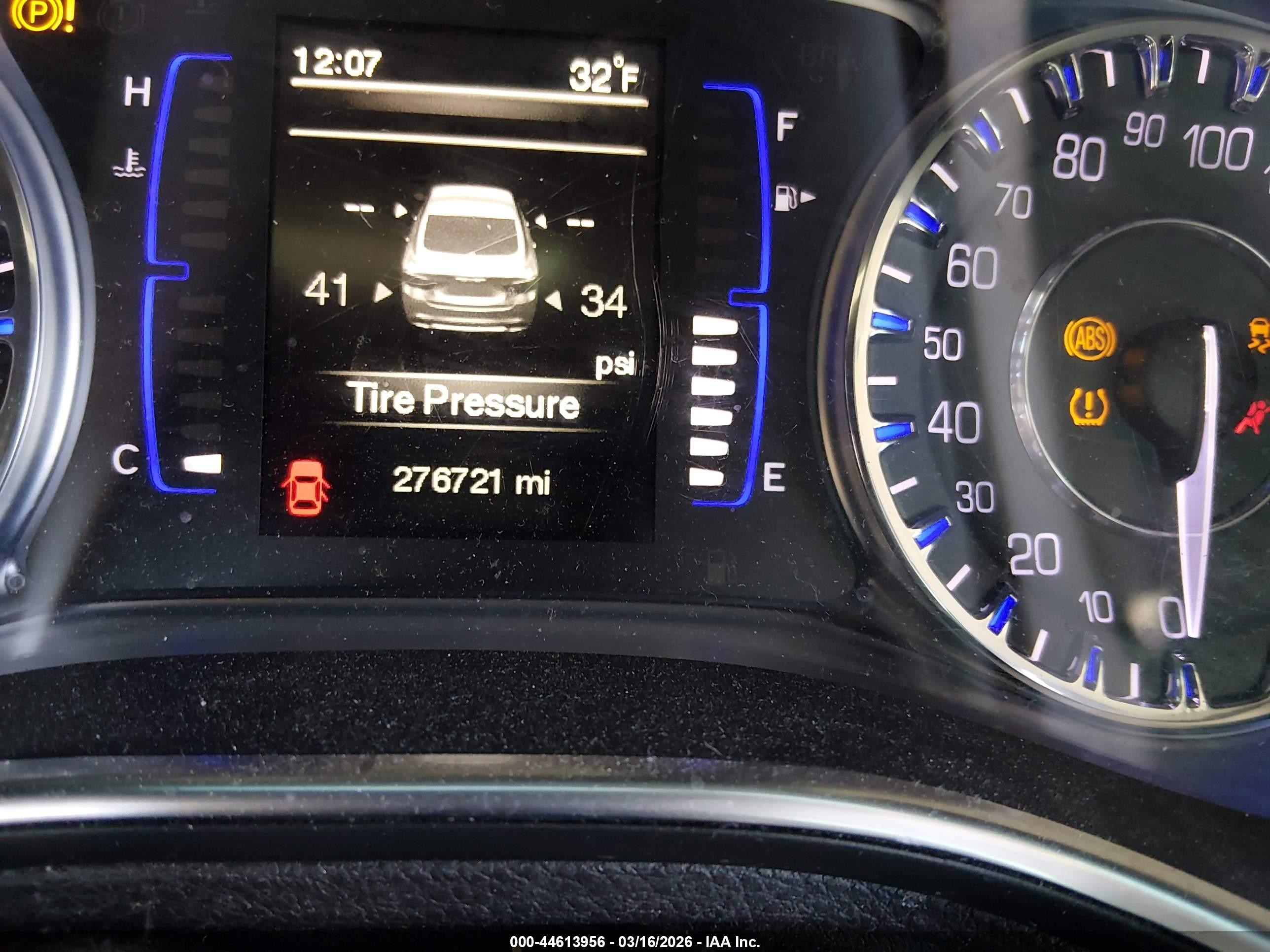 2015 Chrysler 200 Limited White vin: 1C3CCCAB4FN714817