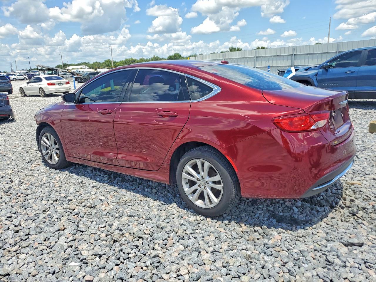 2015 Chrysler 200 Limited Red vin: 1C3CCCAB4FN743380