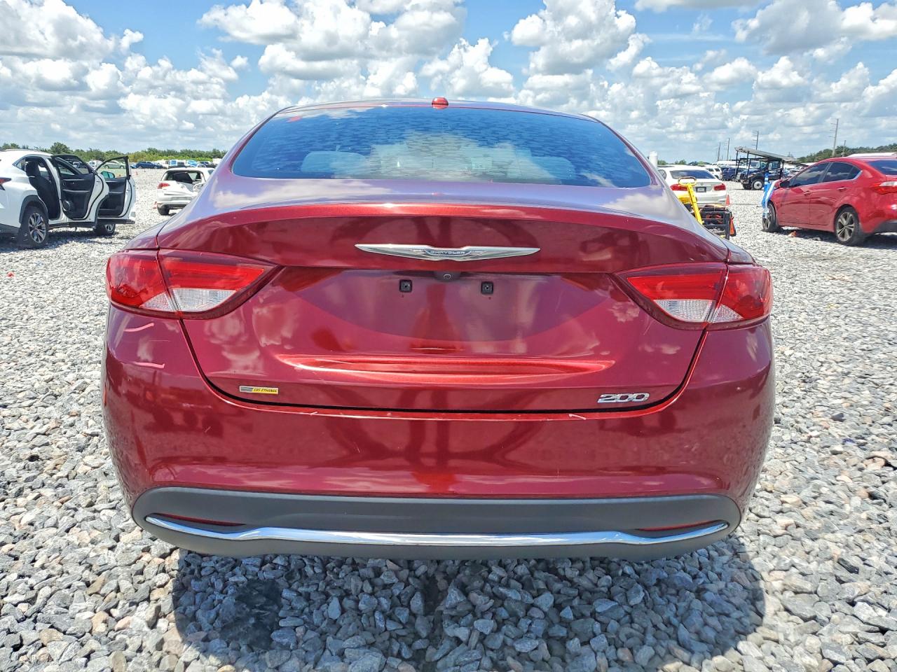2015 Chrysler 200 Limited Red vin: 1C3CCCAB4FN743380