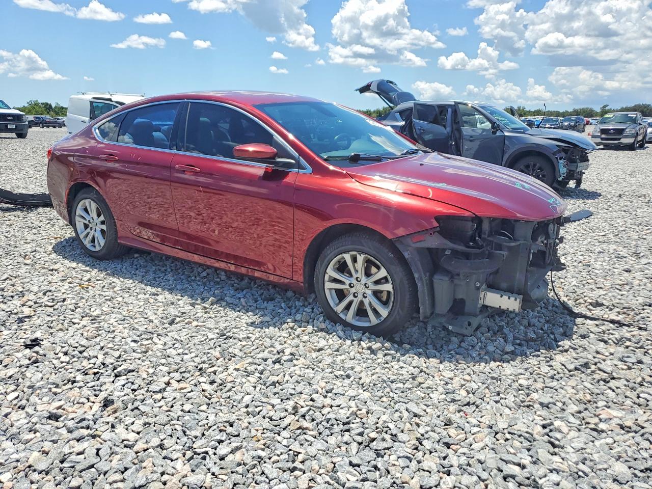 2015 Chrysler 200 Limited Red vin: 1C3CCCAB4FN743380