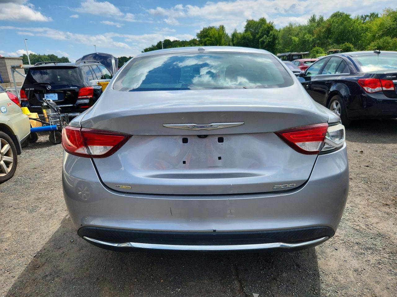 2015 Chrysler 200 Limited Silver vin: 1C3CCCAB4FN744044
