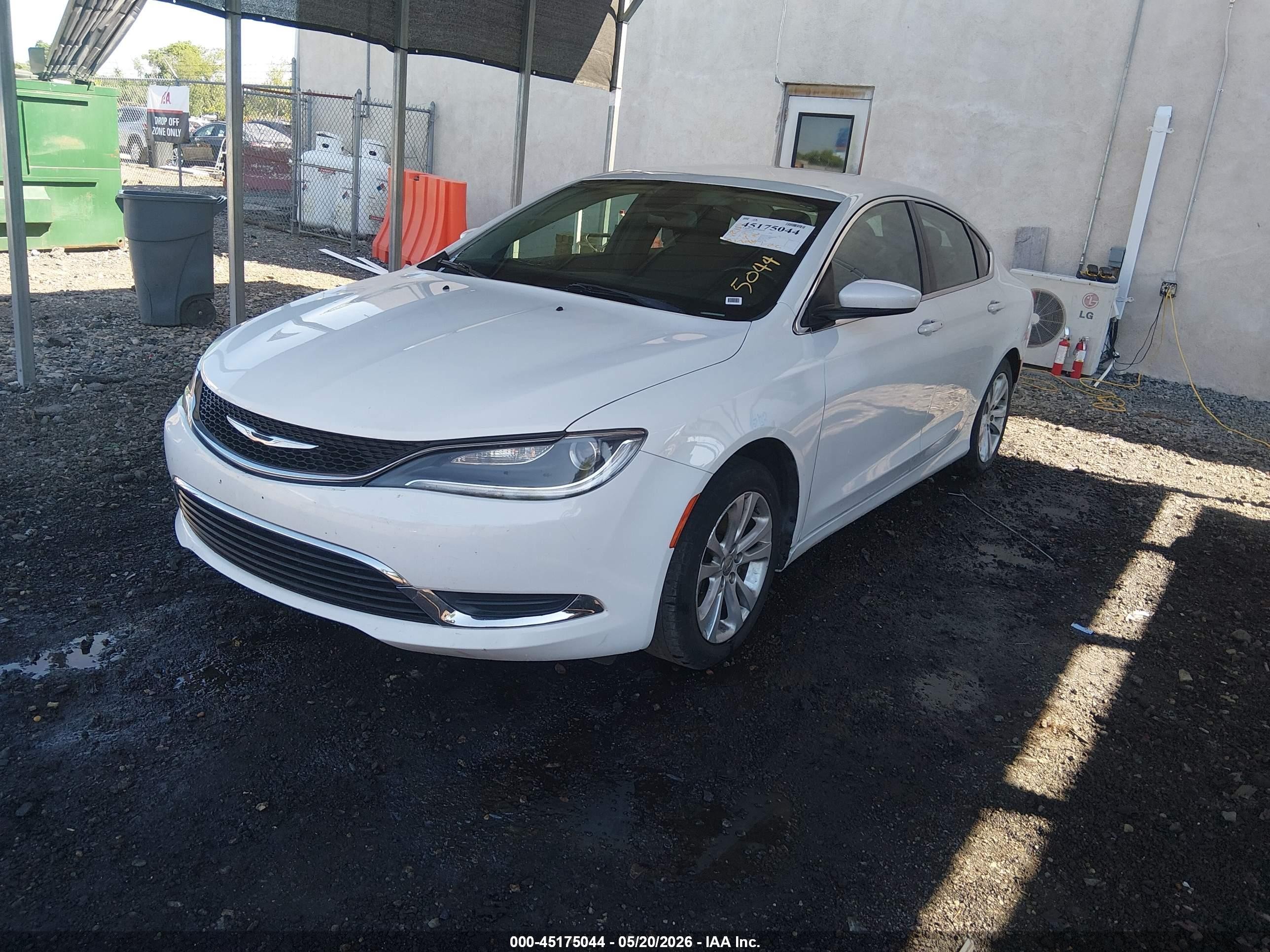 2016 Chrysler 200 Limited White vin: 1C3CCCAB4GN164830