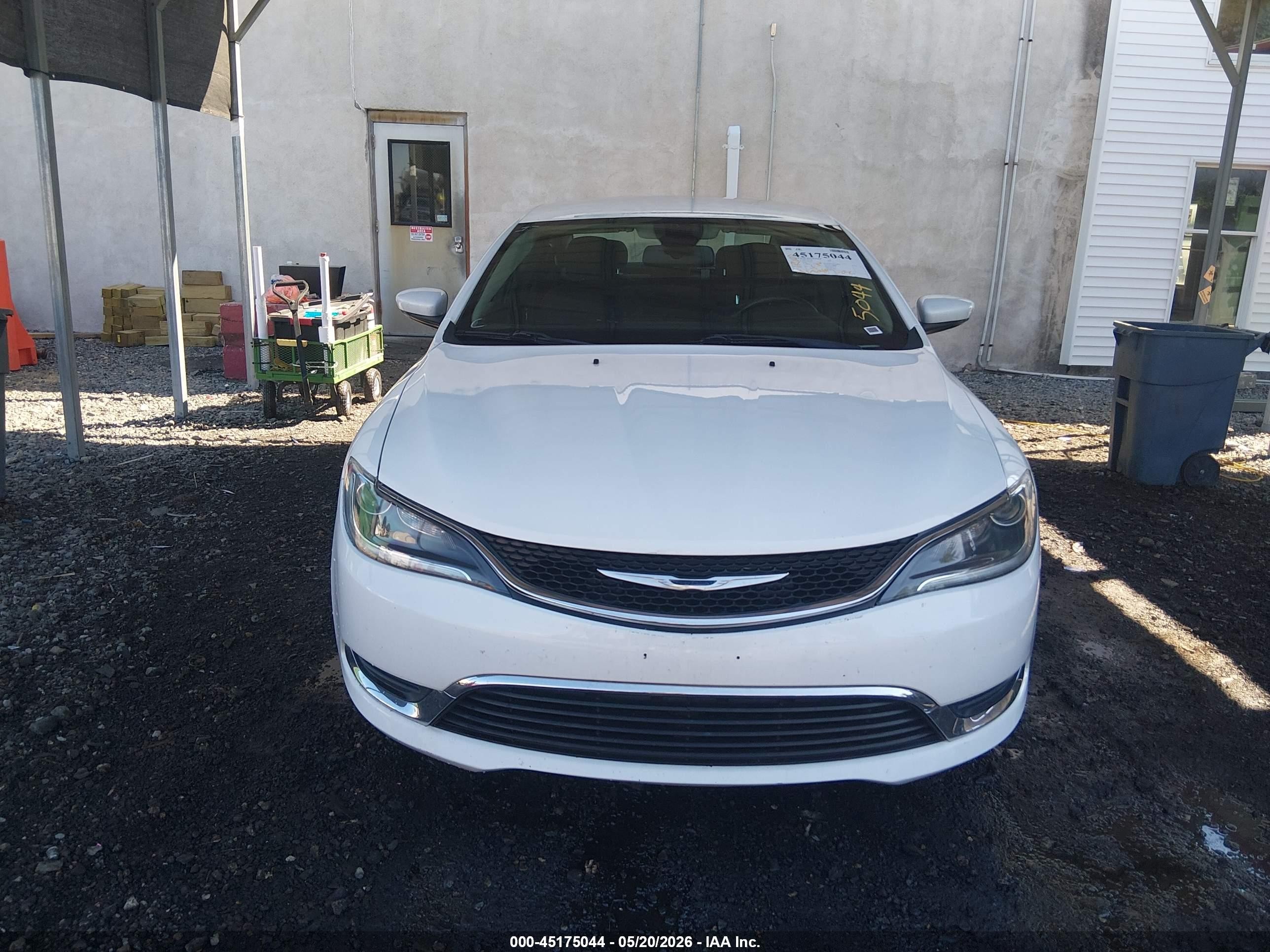 2016 Chrysler 200 Limited White vin: 1C3CCCAB4GN164830