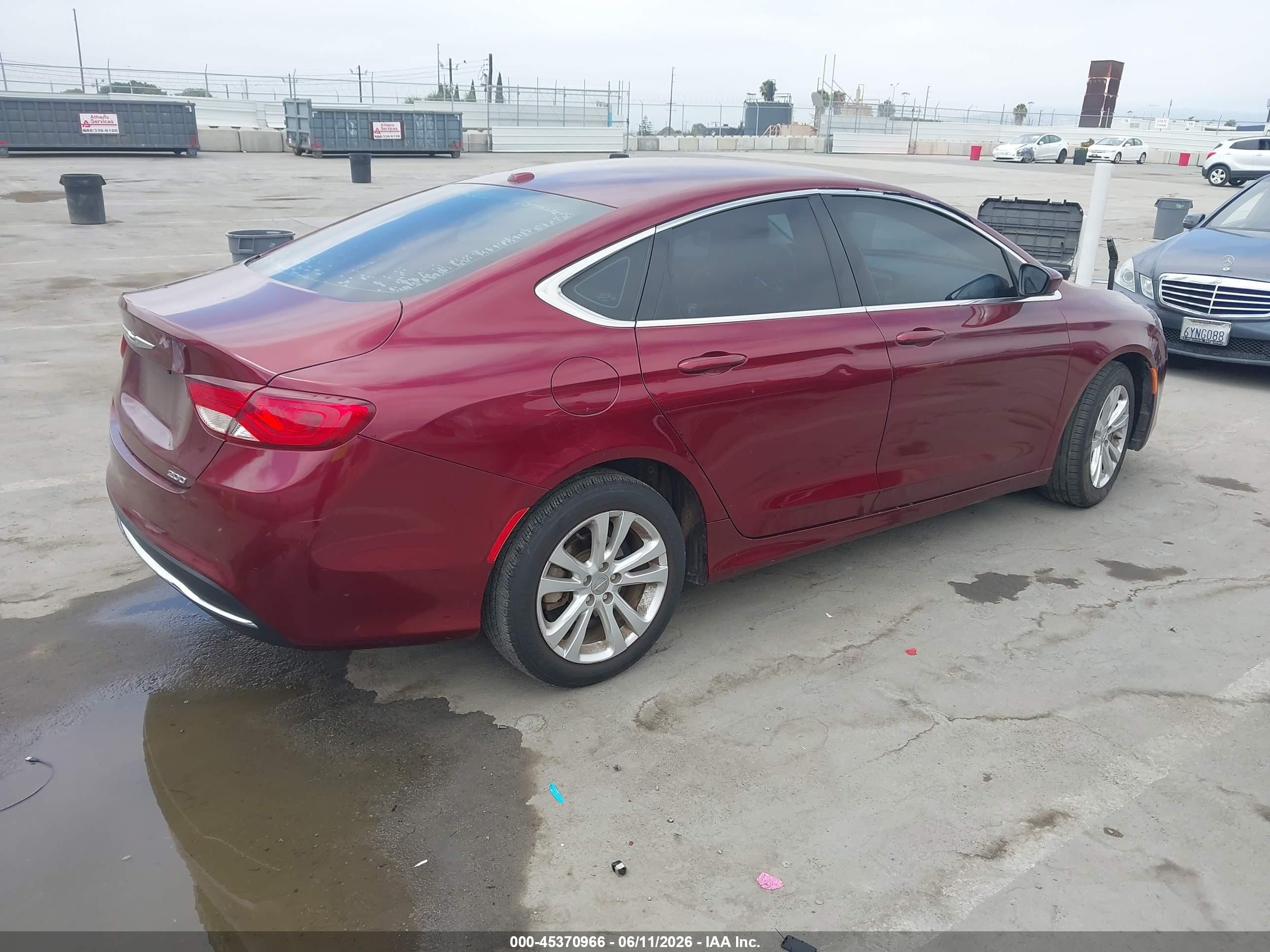 2015 Chrysler 200 Limited Burgundy vin: 1C3CCCAB5FN521317