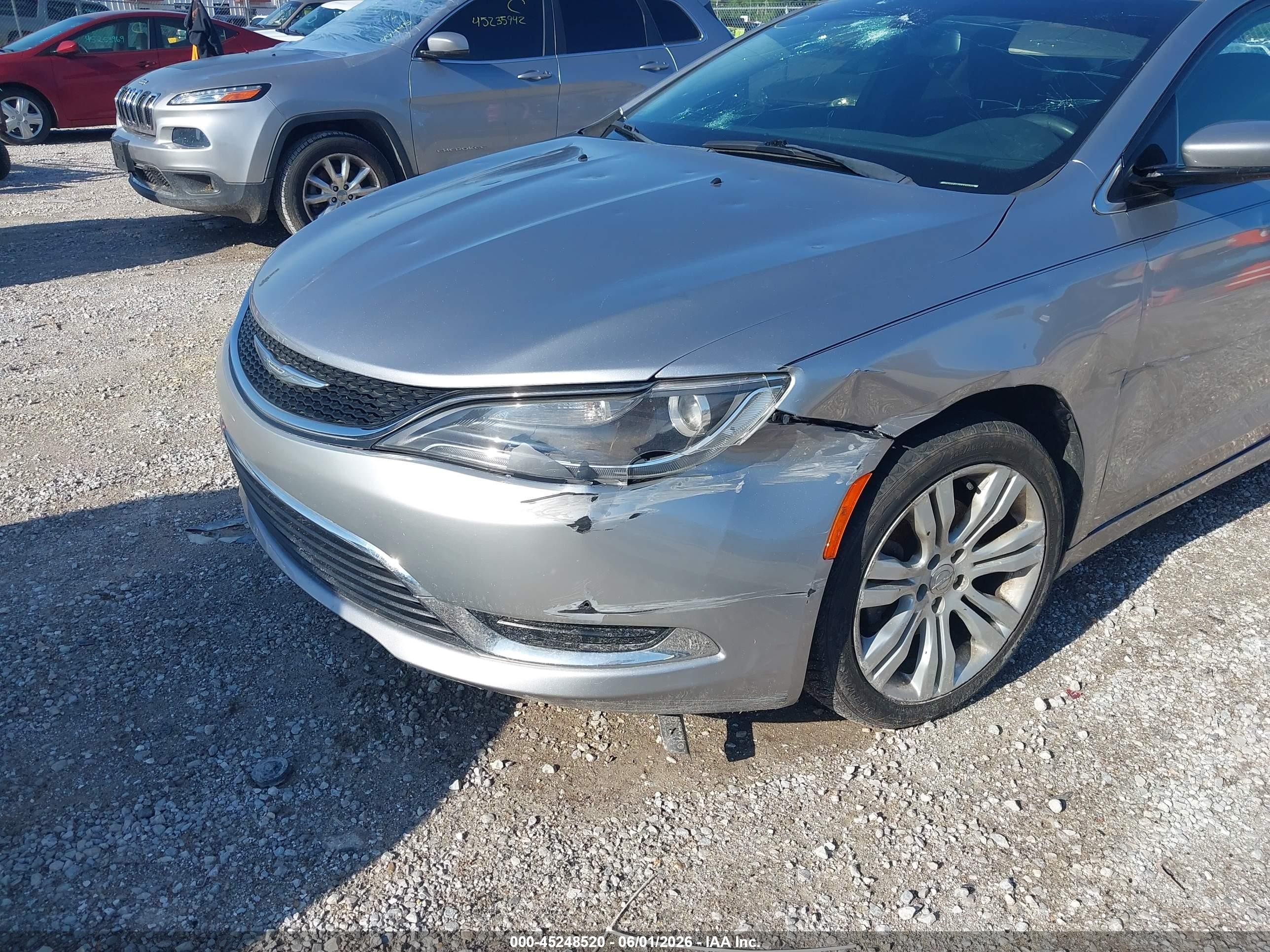 2015 Chrysler 200 Limited Silver vin: 1C3CCCAB5FN529255