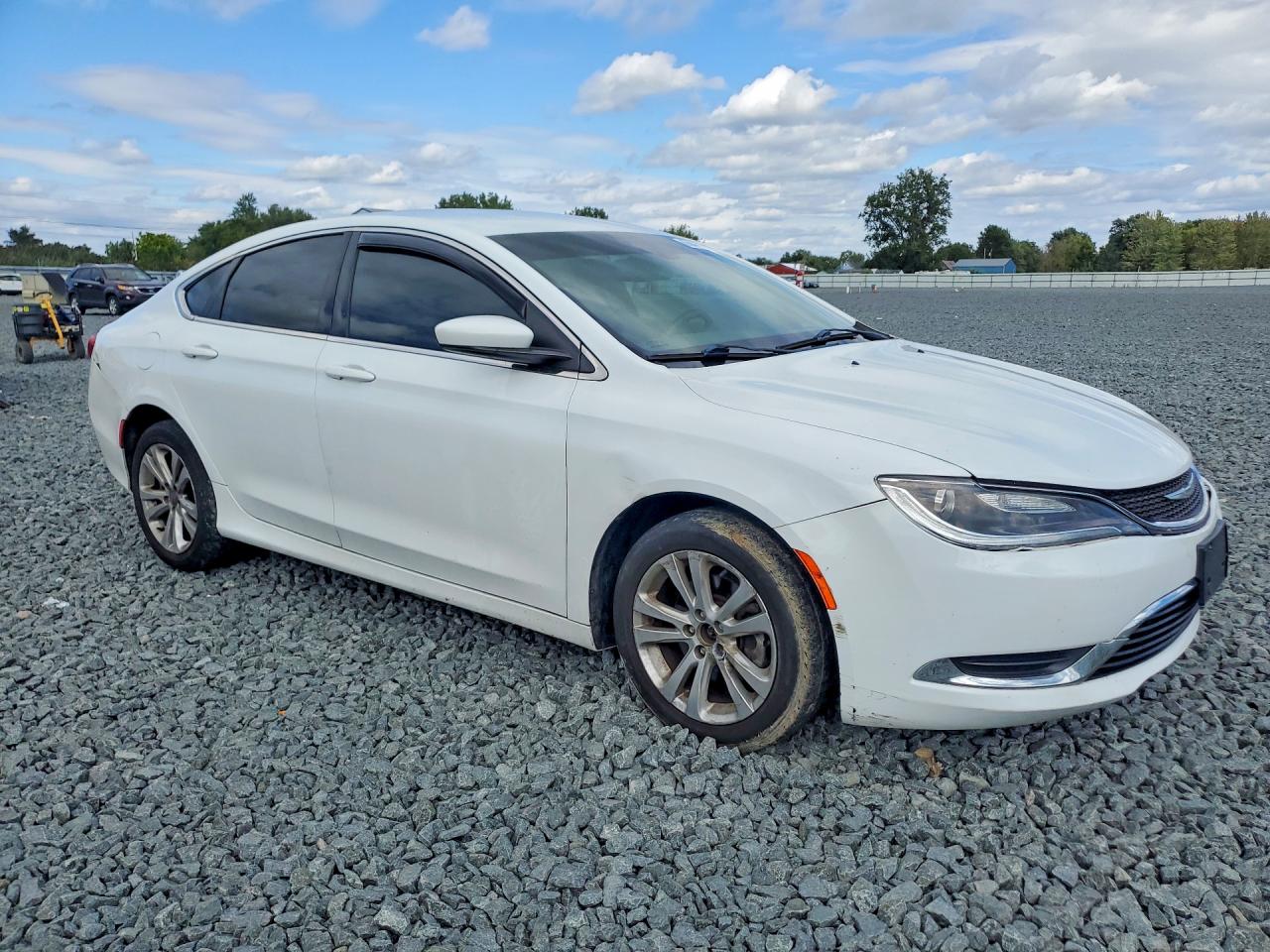 2015 Chrysler 200 Limited White vin: 1C3CCCAB5FN570159