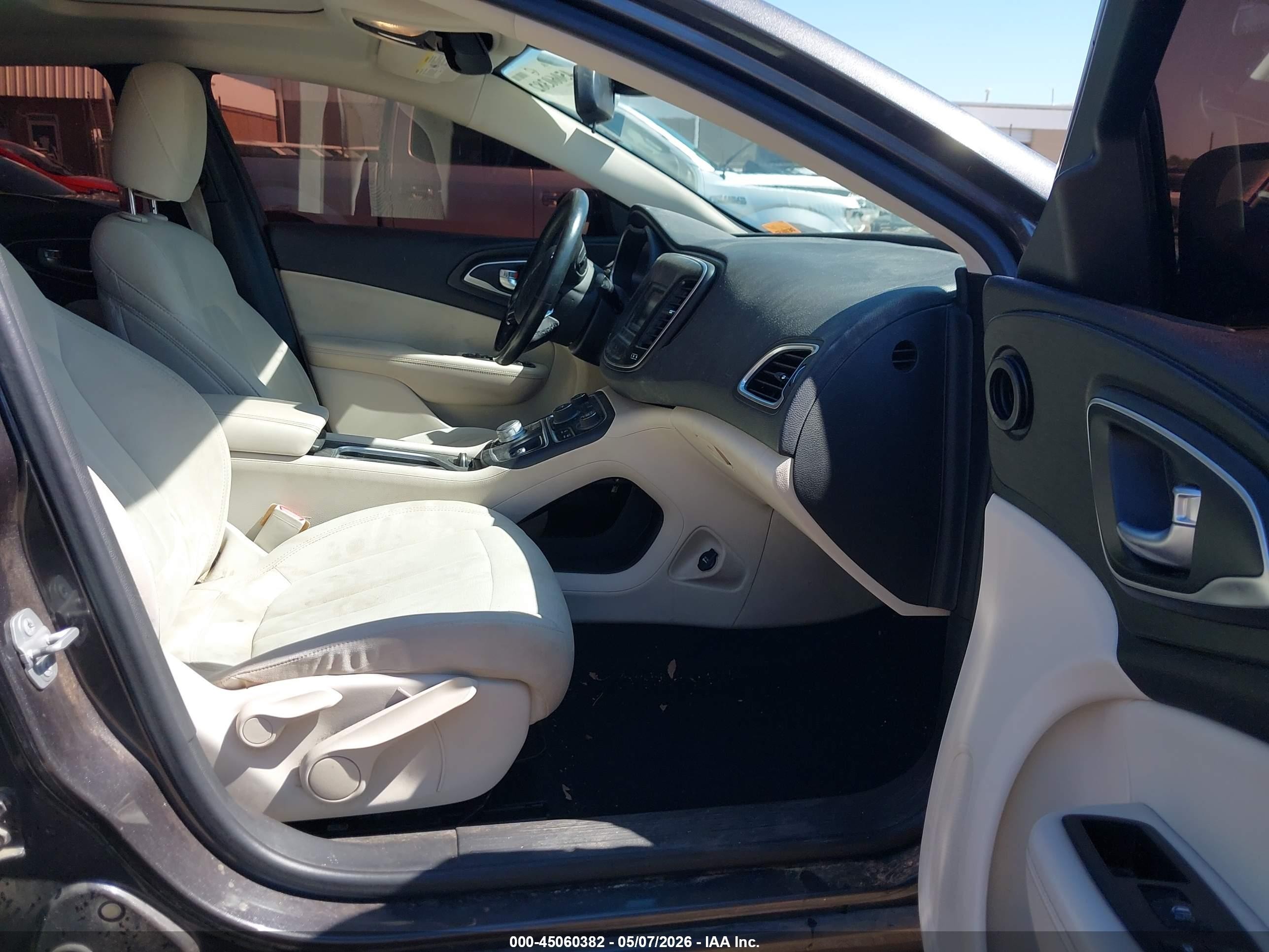 2015 Chrysler 200 Limited Черный vin: 1C3CCCAB5FN610854