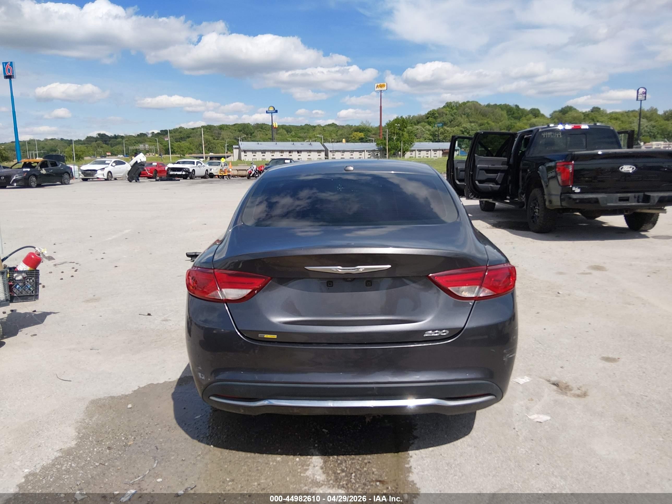 2015 Chrysler 200 Limited Gray vin: 1C3CCCAB5FN616637