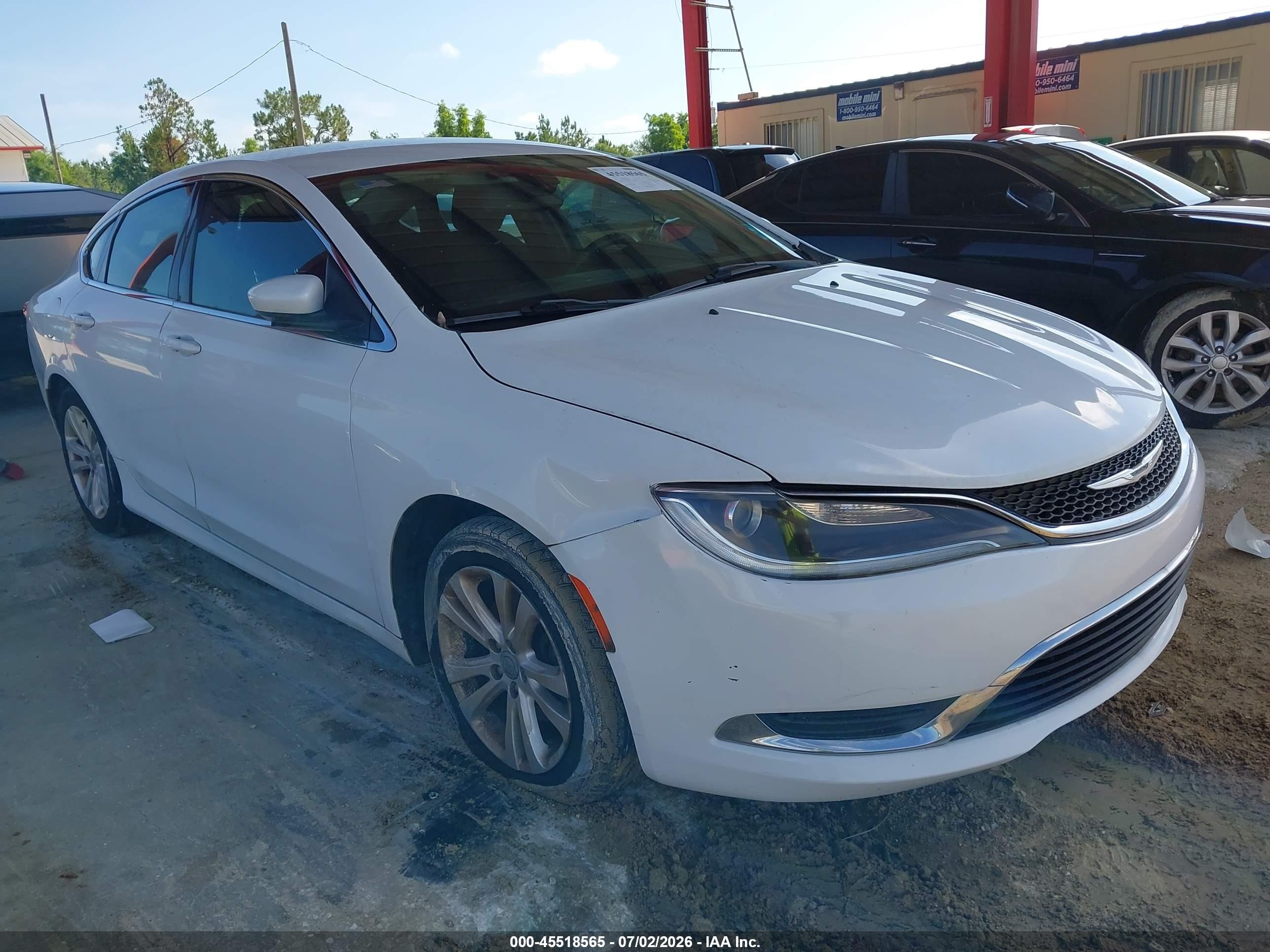 2015 Chrysler 200 Limited White vin: 1C3CCCAB5FN630599