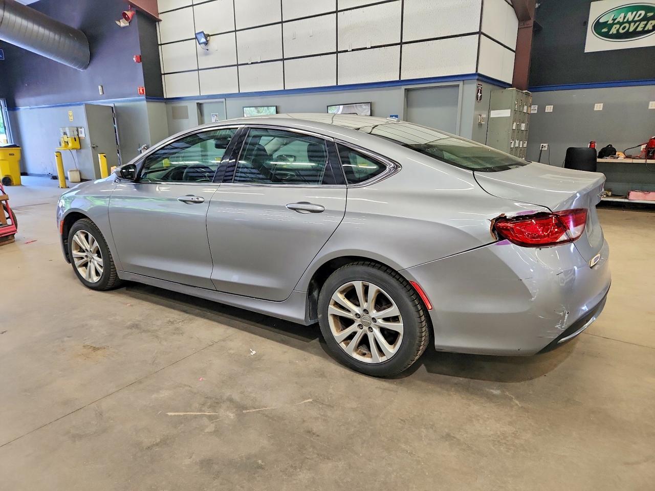 2015 Chrysler 200 Limited Silver vin: 1C3CCCAB5FN640730