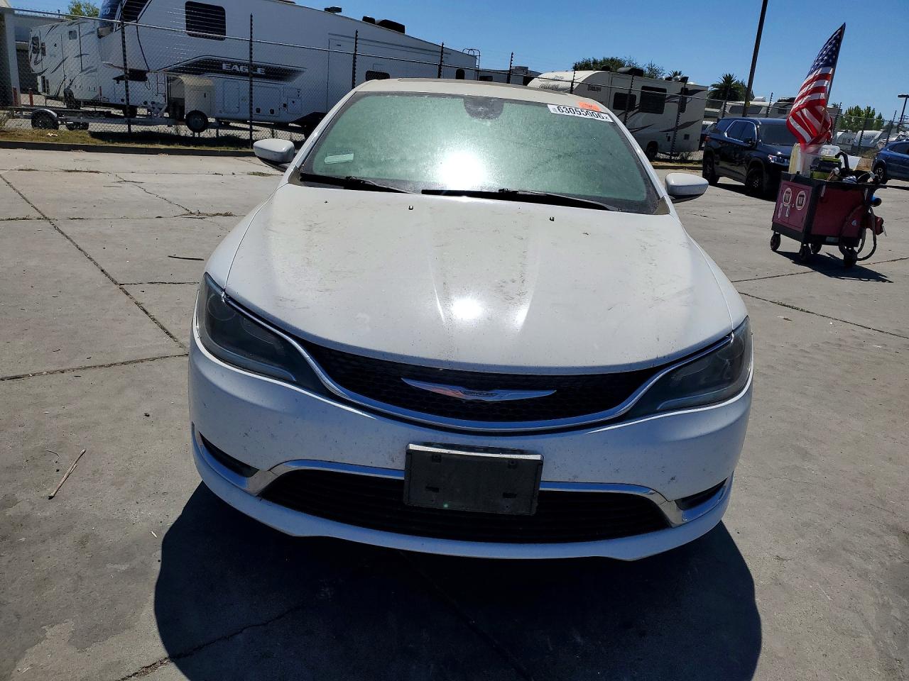 2015 Chrysler 200 Limited Белый vin: 1C3CCCAB5FN672531