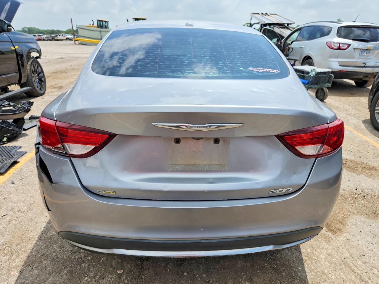2015 Chrysler 200 Limited Silver vin: 1C3CCCAB5FN688731