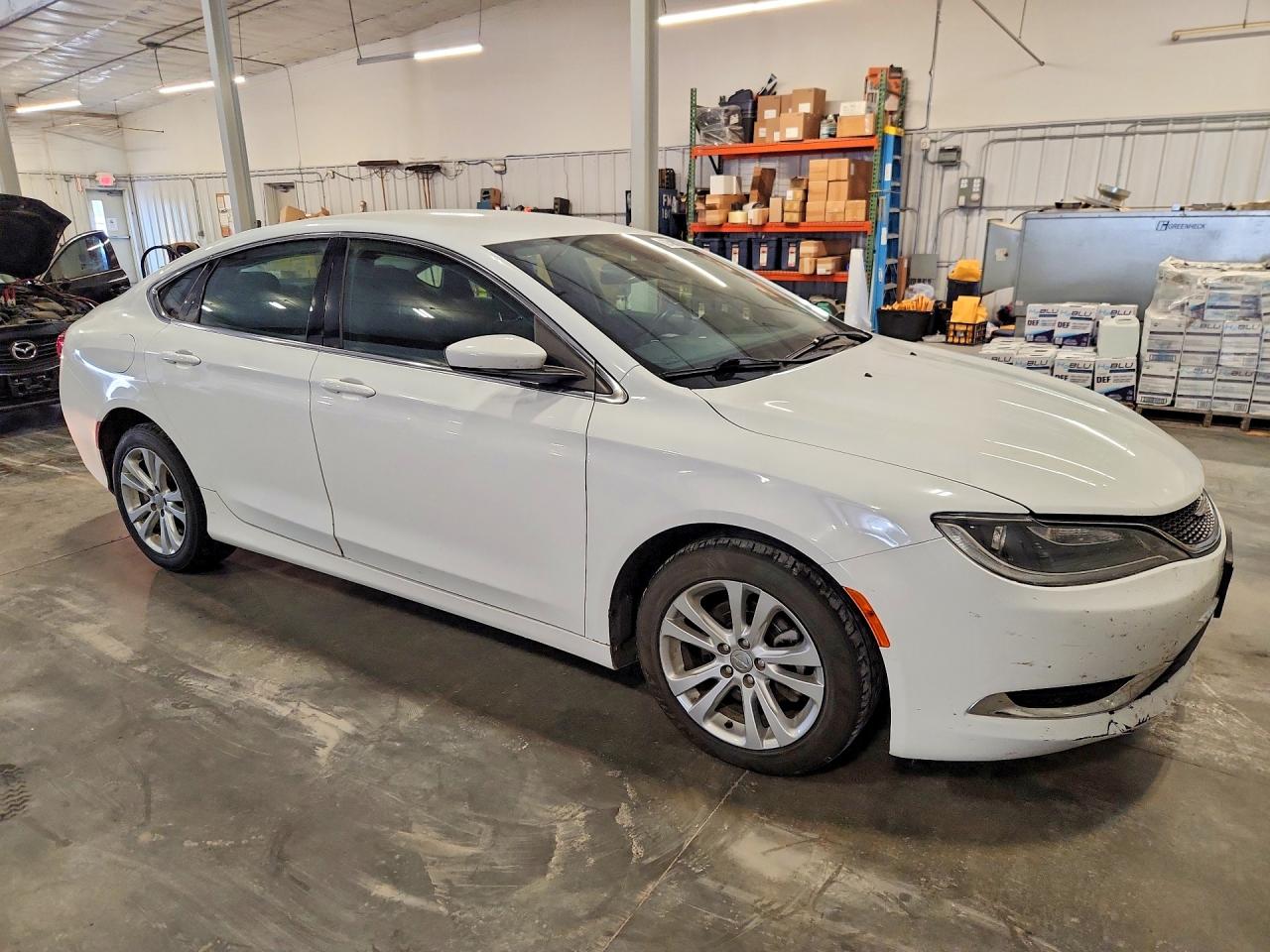 2015 Chrysler 200 Limited Белый vin: 1C3CCCAB5FN689460