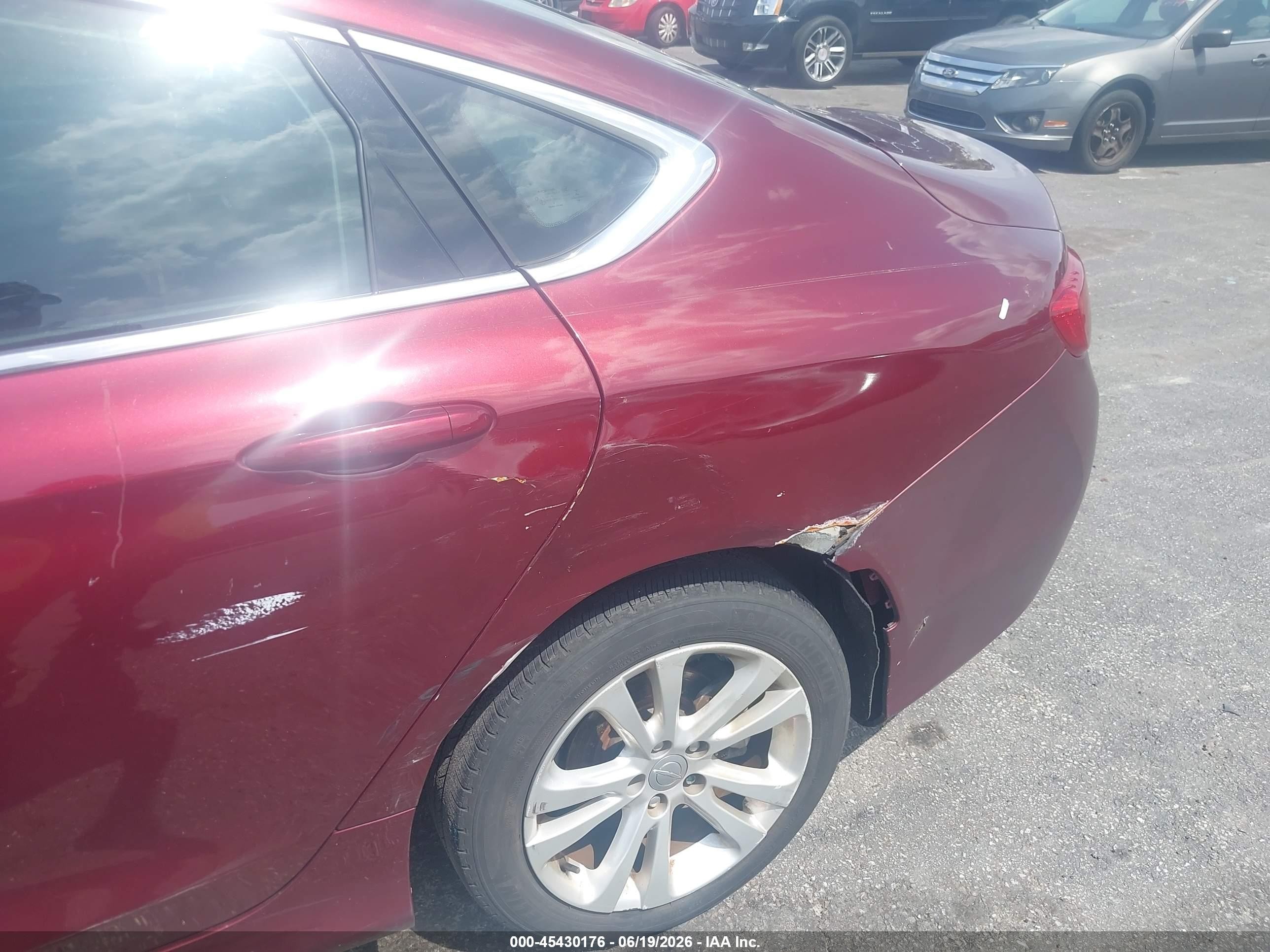 2015 Chrysler 200 Limited Maroon vin: 1C3CCCAB5FN713773