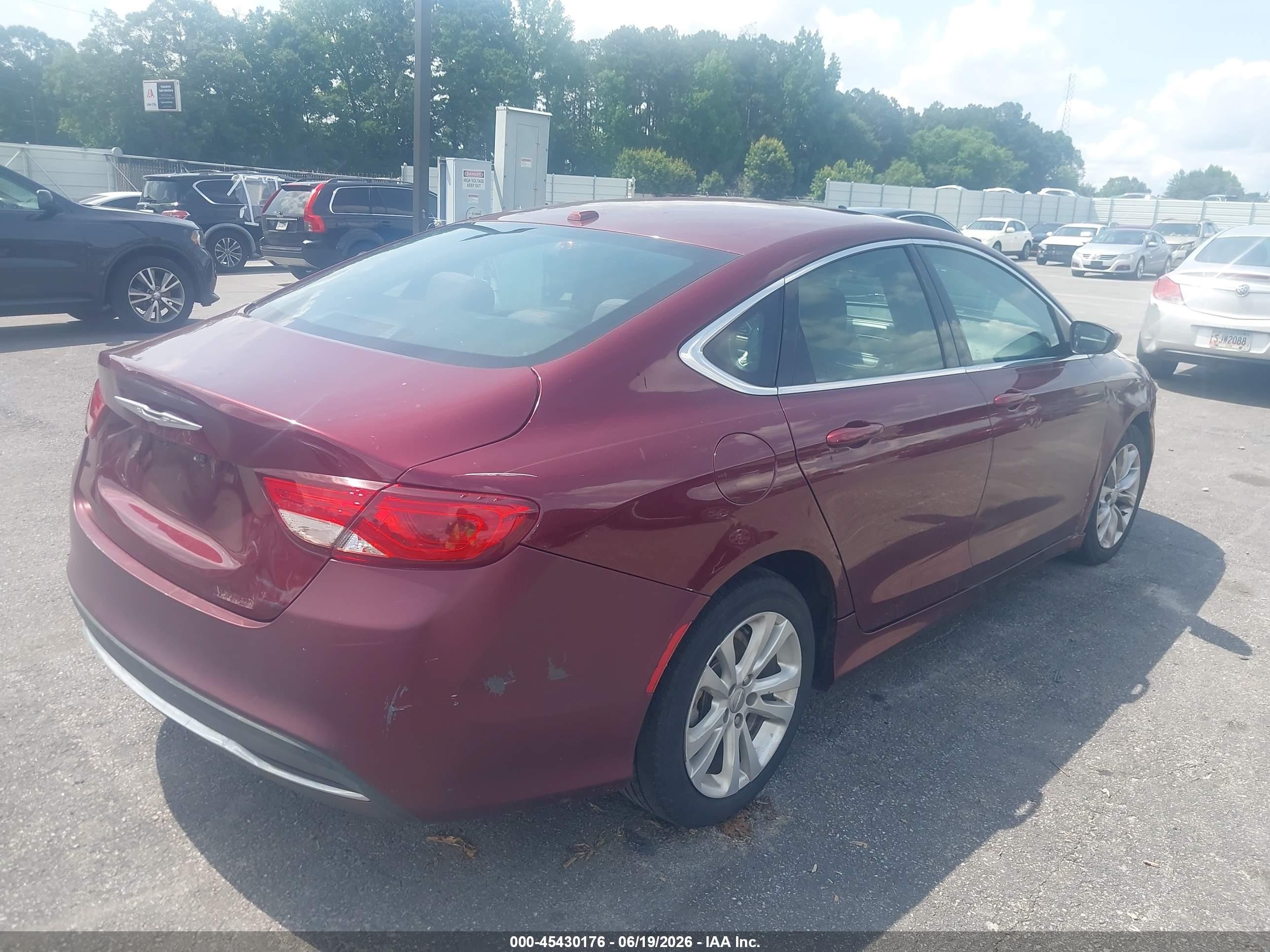 2015 Chrysler 200 Limited Maroon vin: 1C3CCCAB5FN713773