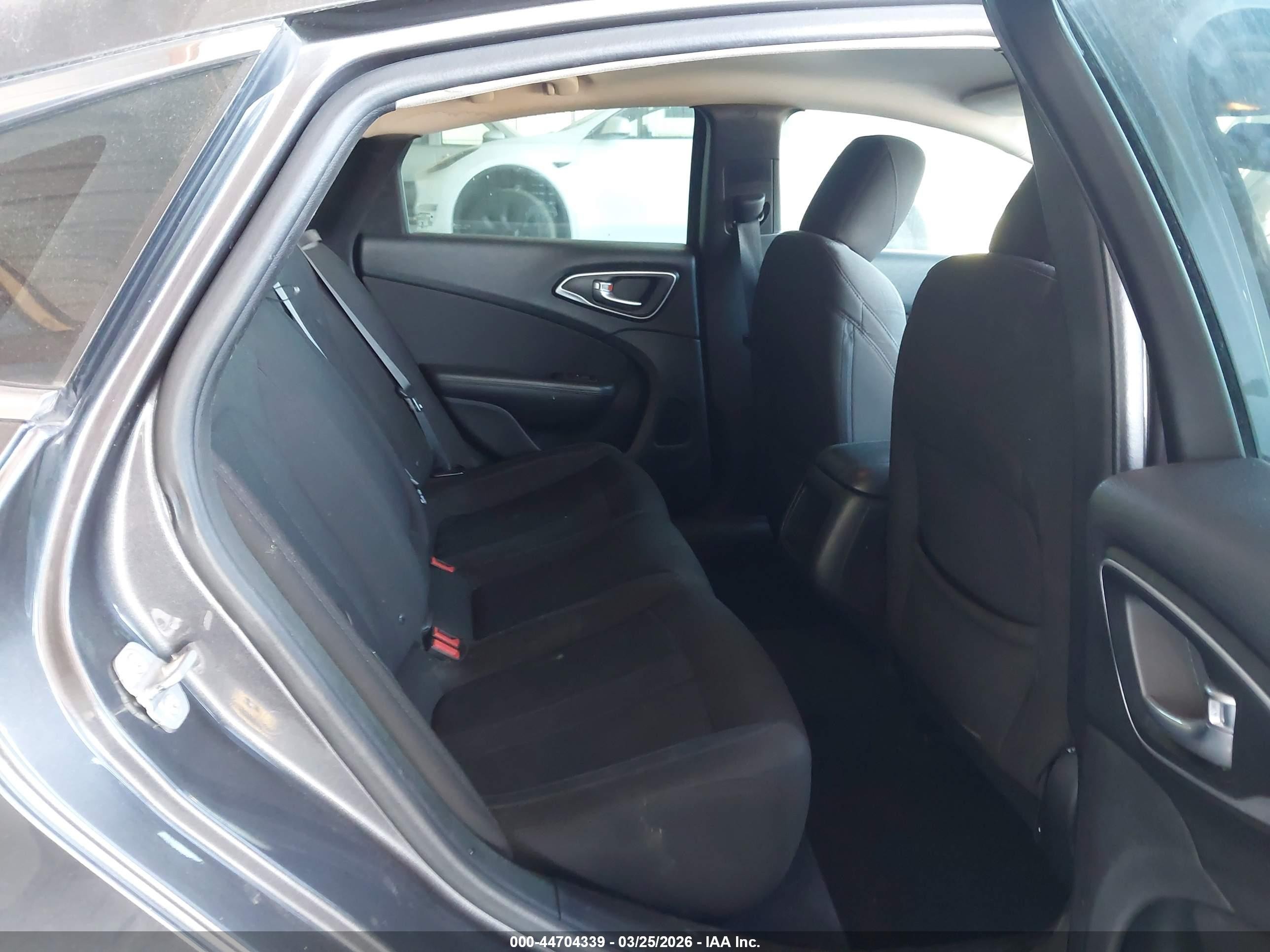 2015 Chrysler 200 Limited Gray vin: 1C3CCCAB6FN502811