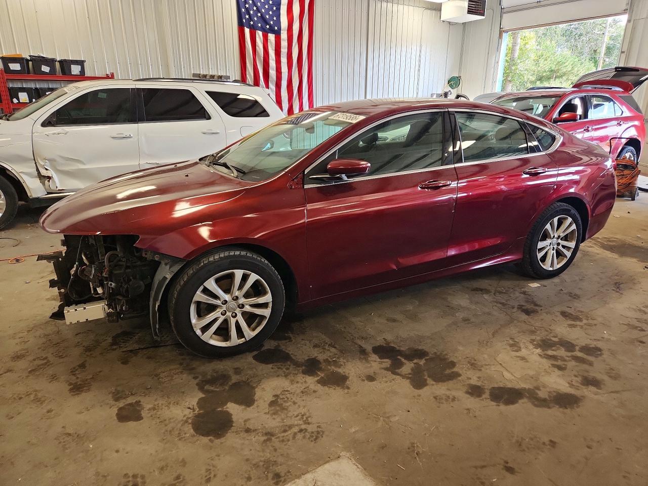 2015 Chrysler 200 Limited Maroon vin: 1C3CCCAB6FN533069