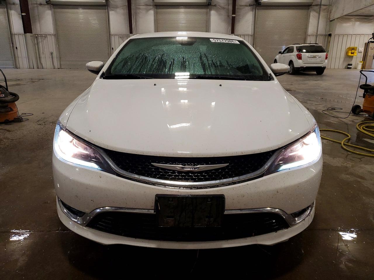2015 Chrysler 200 Limited White vin: 1C3CCCAB6FN562197