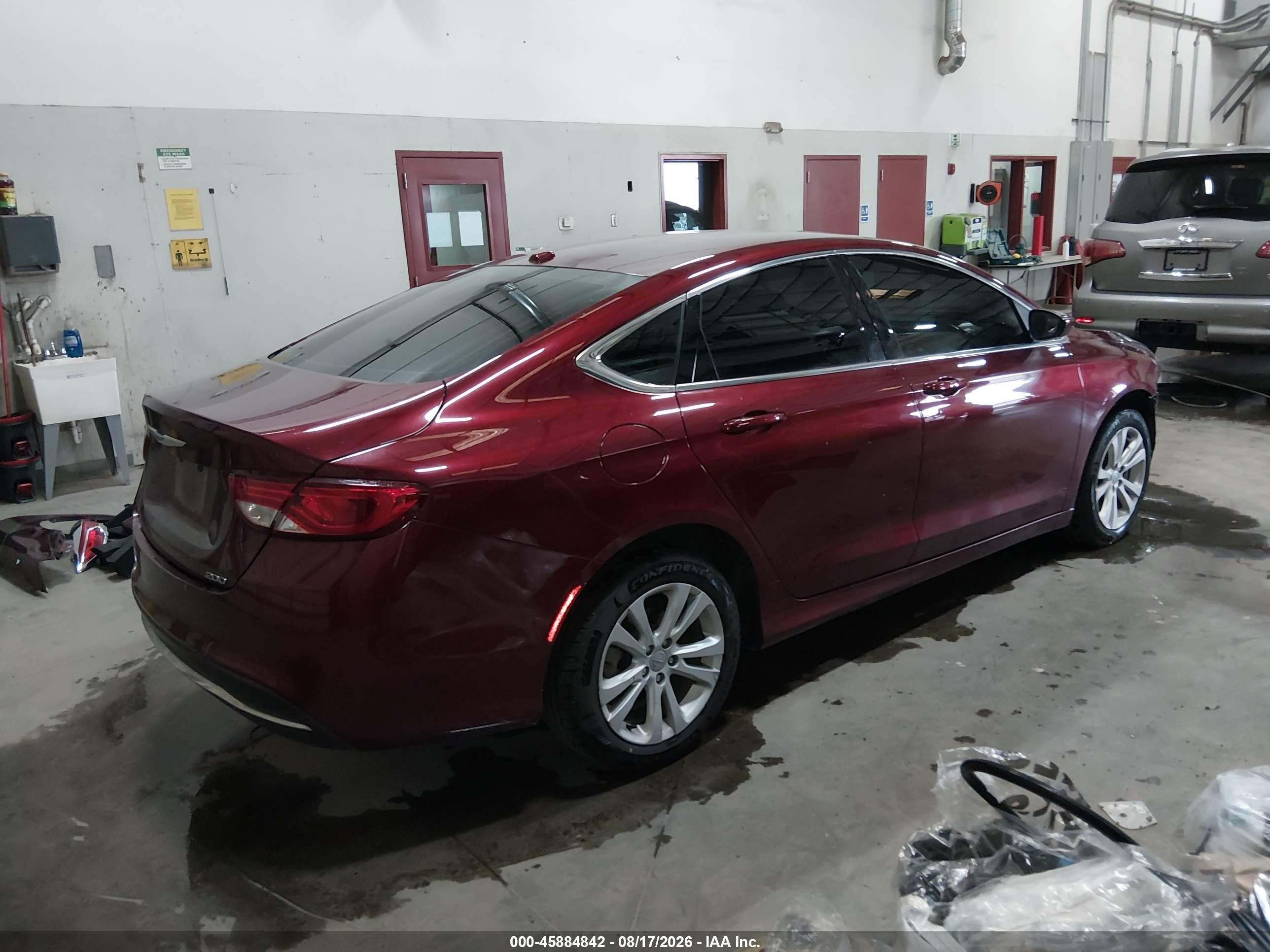2015 Chrysler 200 Limited Red vin: 1C3CCCAB6FN563933