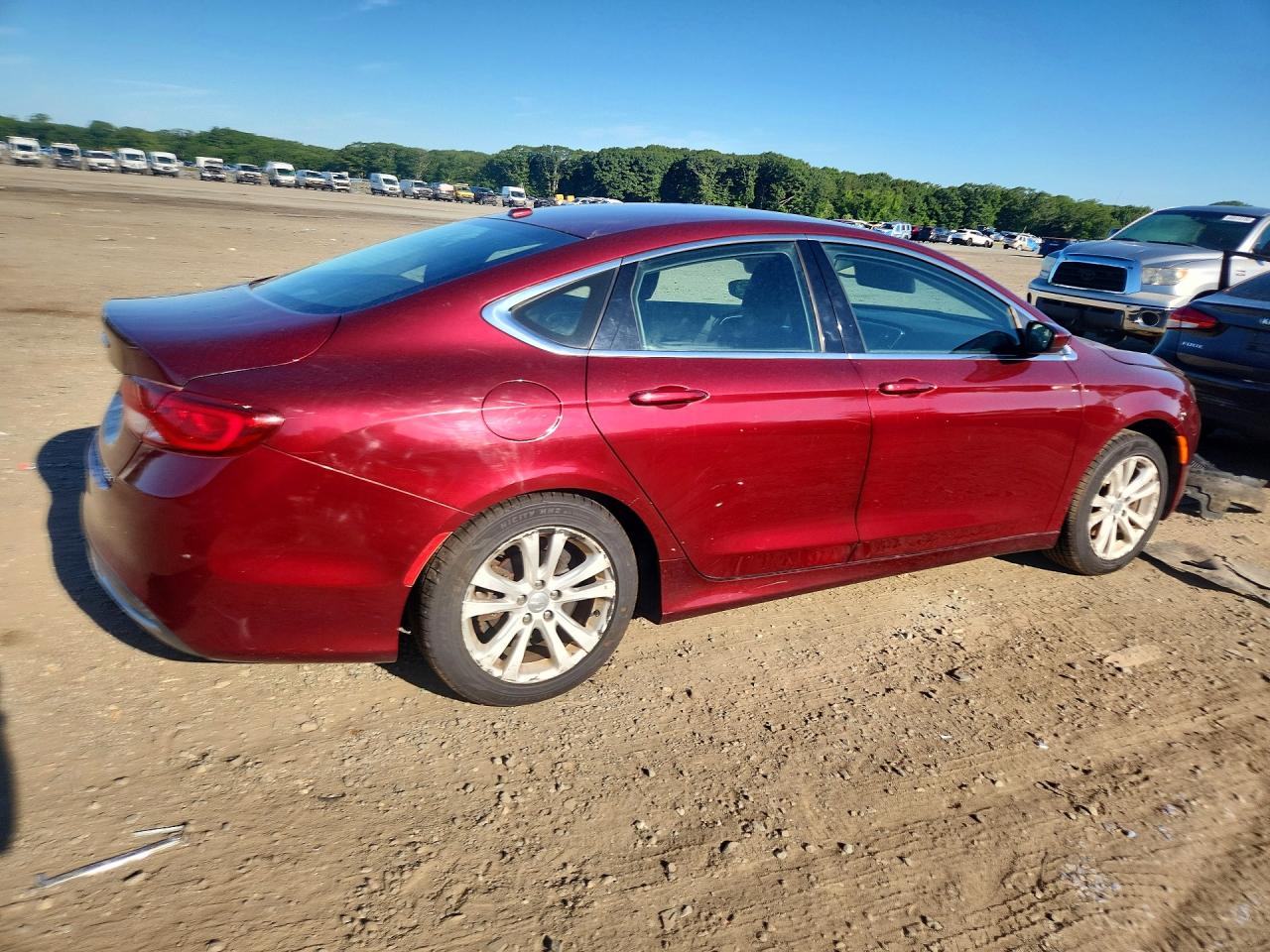 2015 Chrysler 200 Limited Burgundy vin: 1C3CCCAB6FN582143