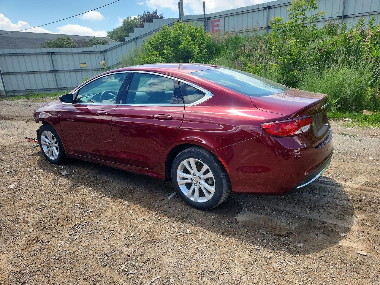 2015 Chrysler 200 Limited Burgundy vin: 1C3CCCAB6FN626027