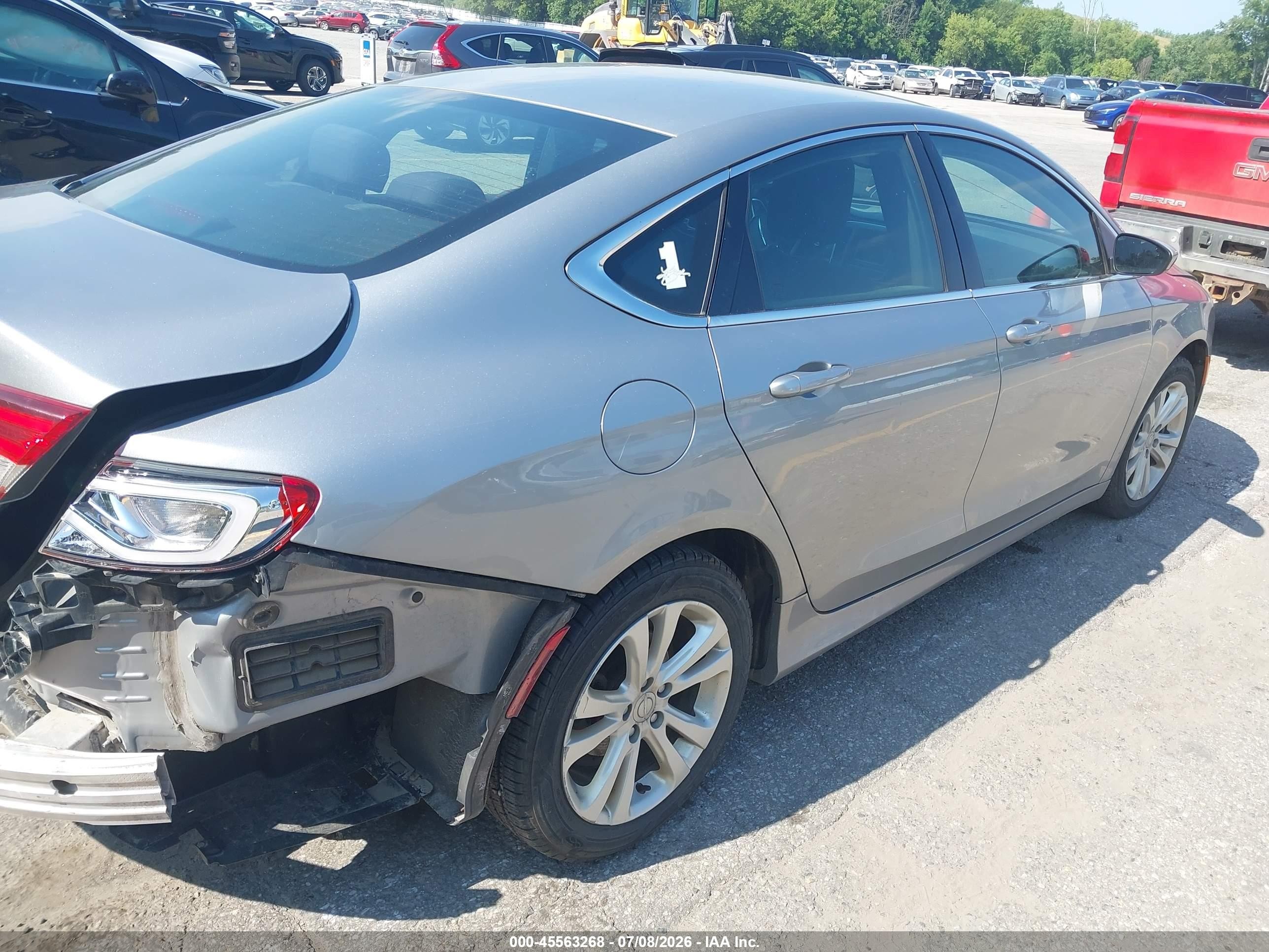 2015 Chrysler 200 Limited Silver vin: 1C3CCCAB6FN641336