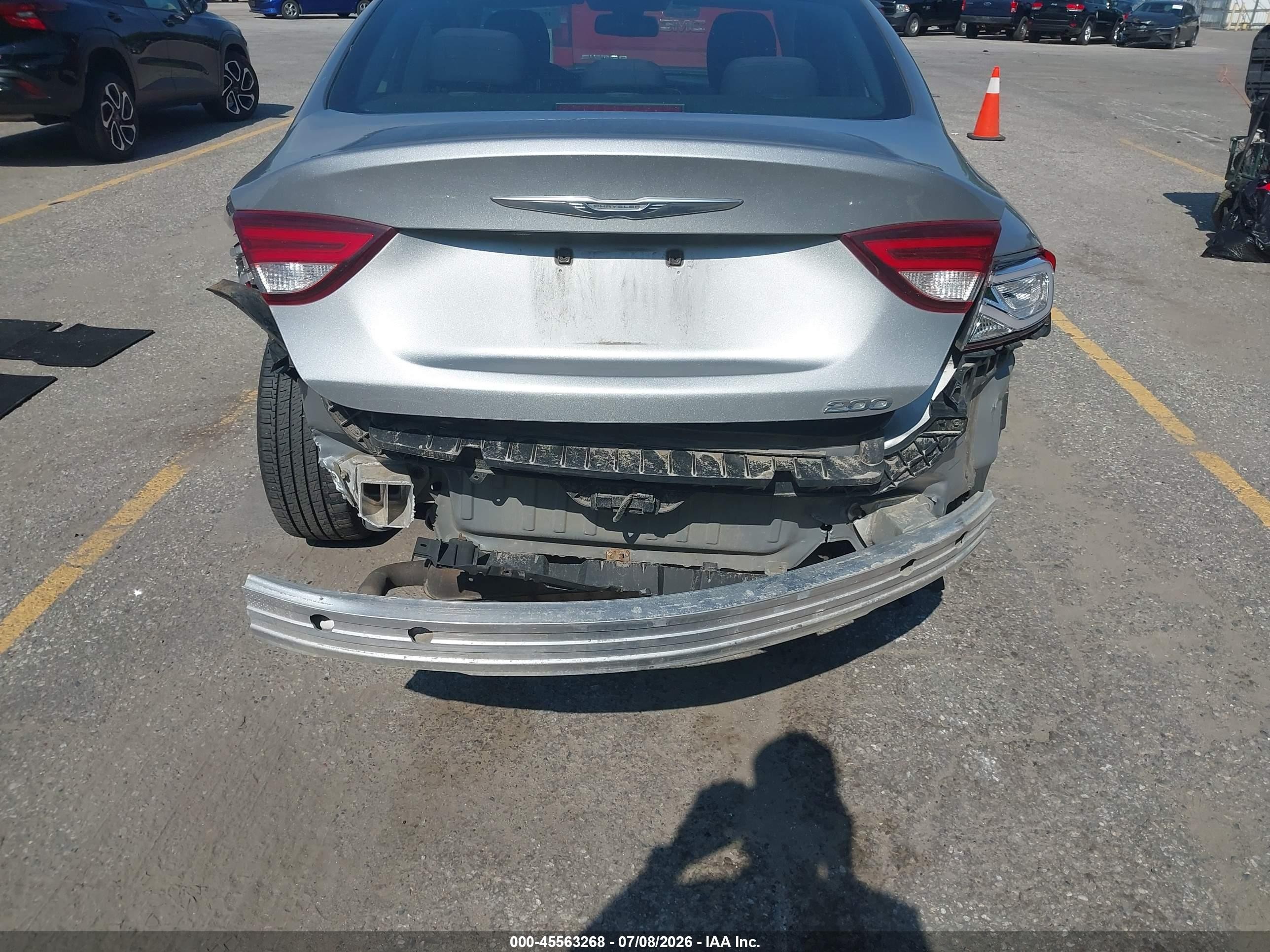 2015 Chrysler 200 Limited Silver vin: 1C3CCCAB6FN641336