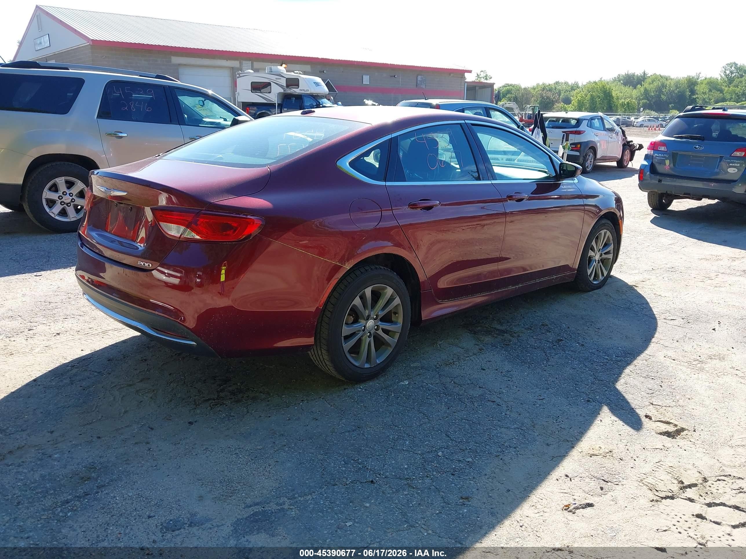 2015 Chrysler 200 Limited Burgundy vin: 1C3CCCAB6FN645337