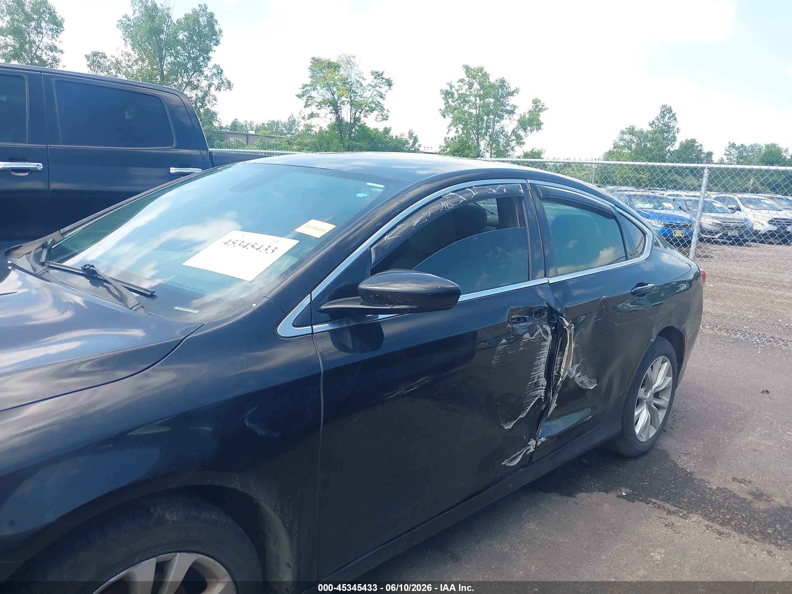 2015 Chrysler 200 Limited Черный vin: 1C3CCCAB6FN715029