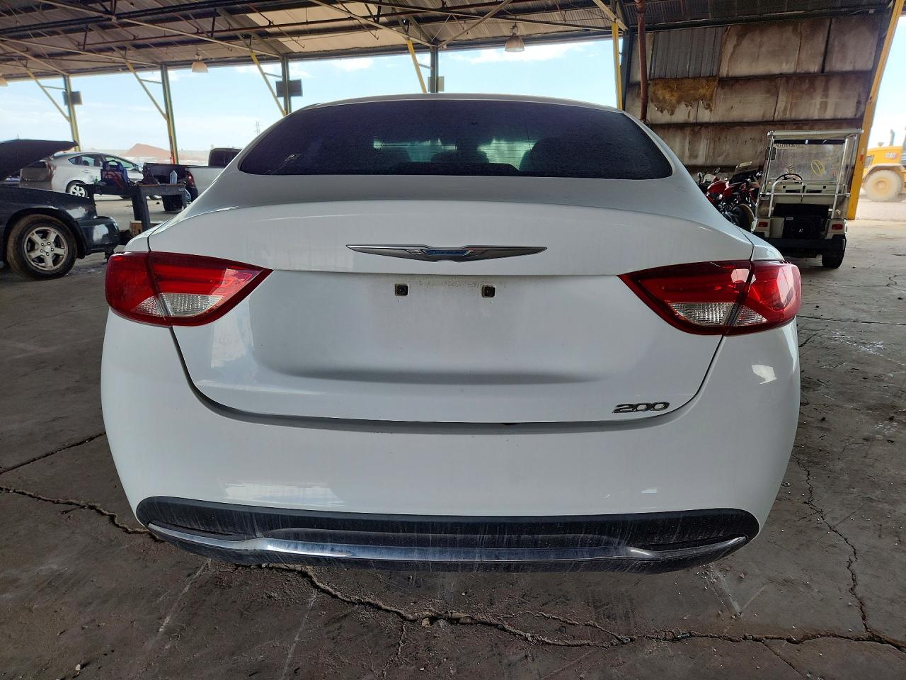 2015 Chrysler 200 Limited White vin: 1C3CCCAB6FN715841