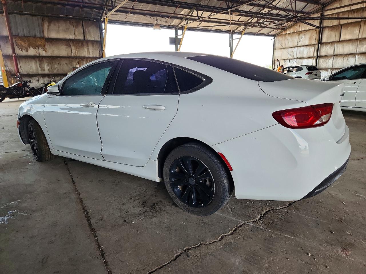 2015 Chrysler 200 Limited White vin: 1C3CCCAB6FN715841
