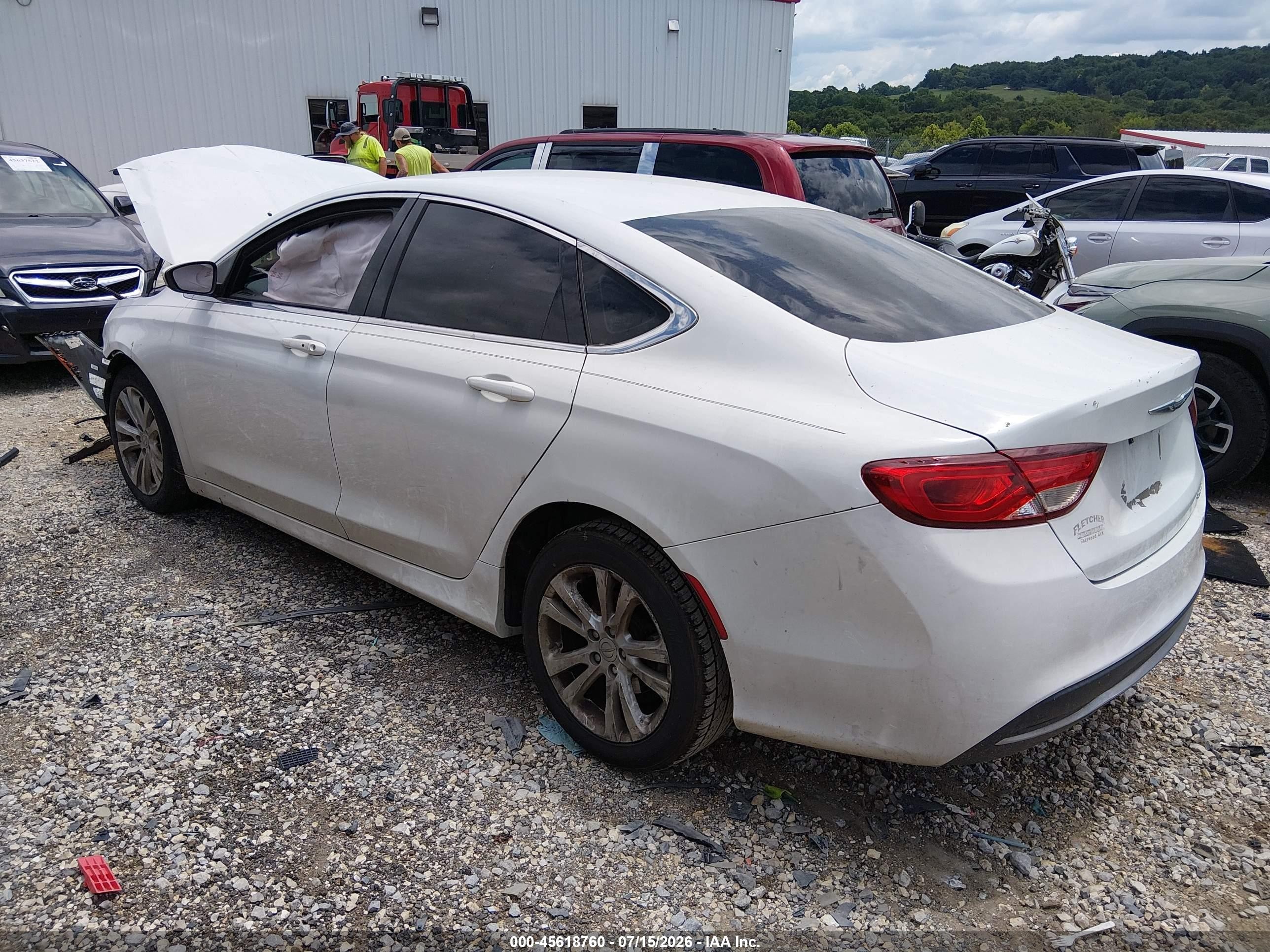 2016 Chrysler 200 Limited White vin: 1C3CCCAB6GN137807