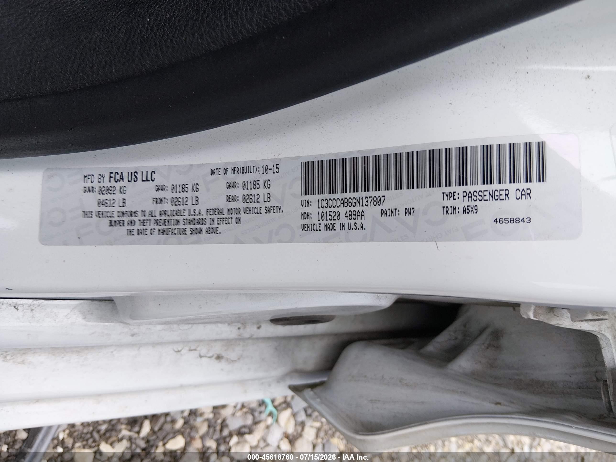 2016 Chrysler 200 Limited White vin: 1C3CCCAB6GN137807