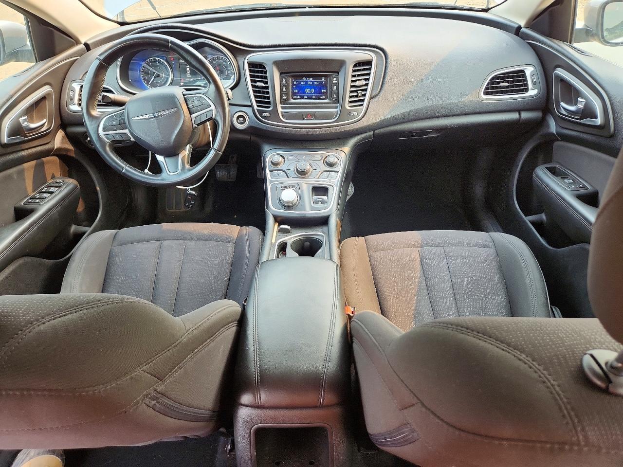 2015 Chrysler 200 Limited Silver vin: 1C3CCCAB7FN525515