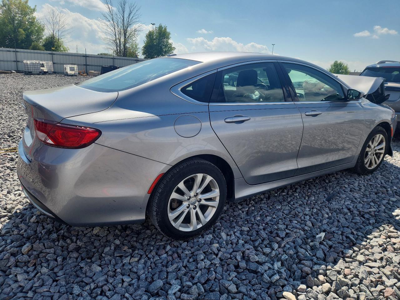 2015 Chrysler 200 Limited Silver vin: 1C3CCCAB7FN536871