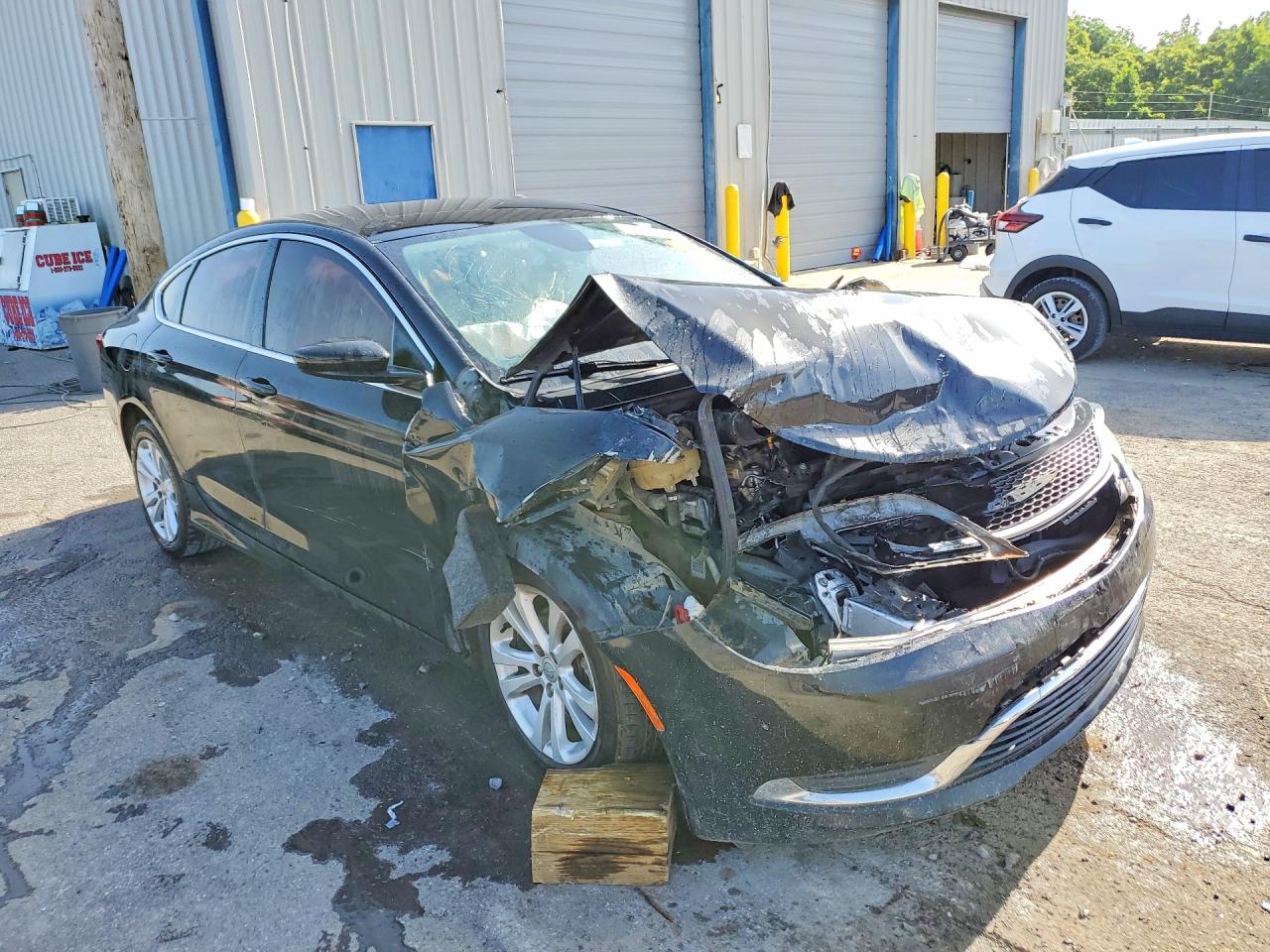 2015 Chrysler 200 Limited Черный vin: 1C3CCCAB7FN614985