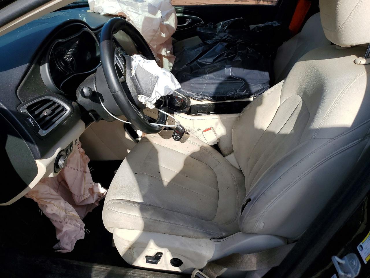 2015 Chrysler 200 Limited Черный vin: 1C3CCCAB7FN614985