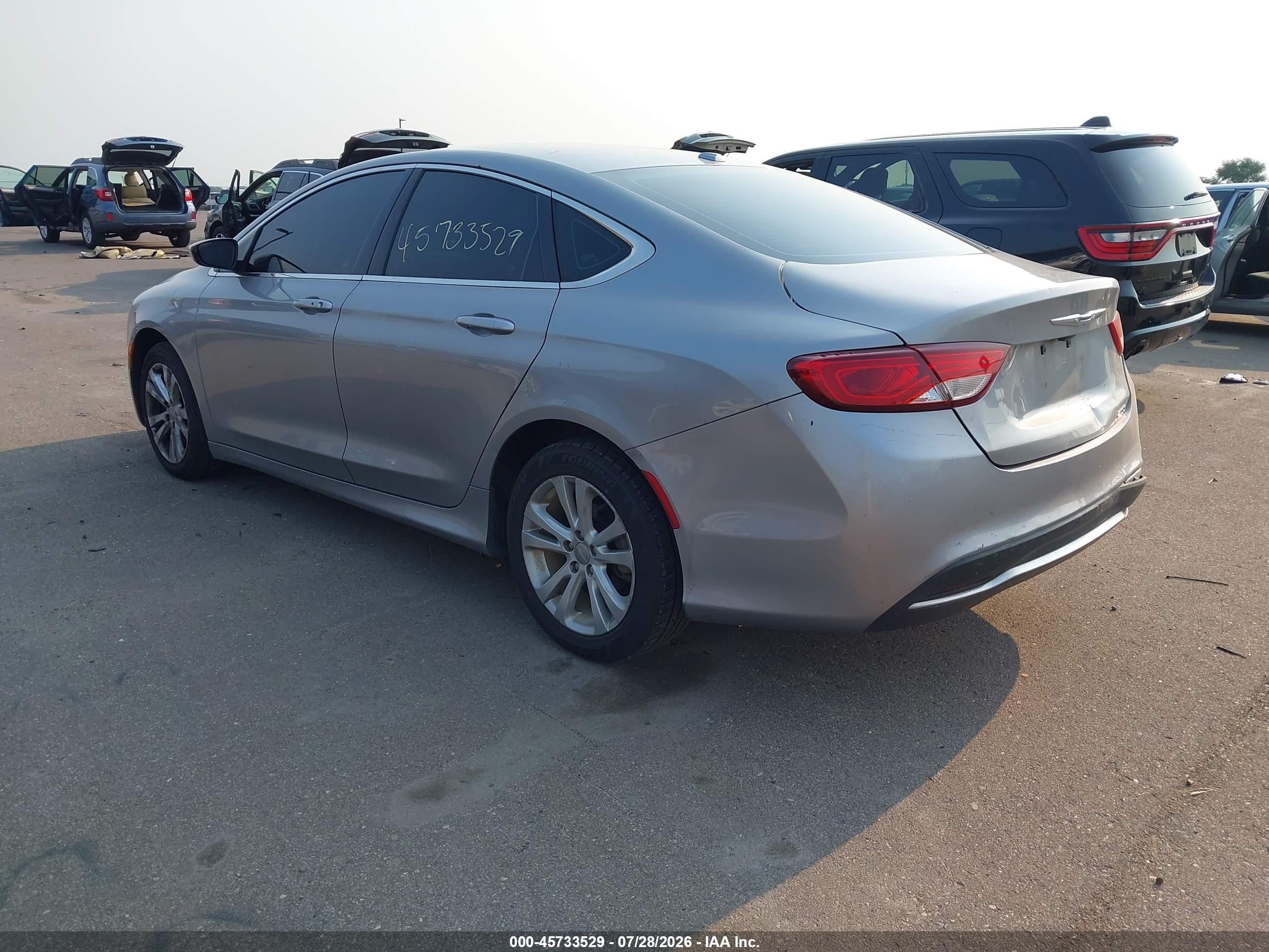 2015 Chrysler 200 Limited Silver vin: 1C3CCCAB7FN617305