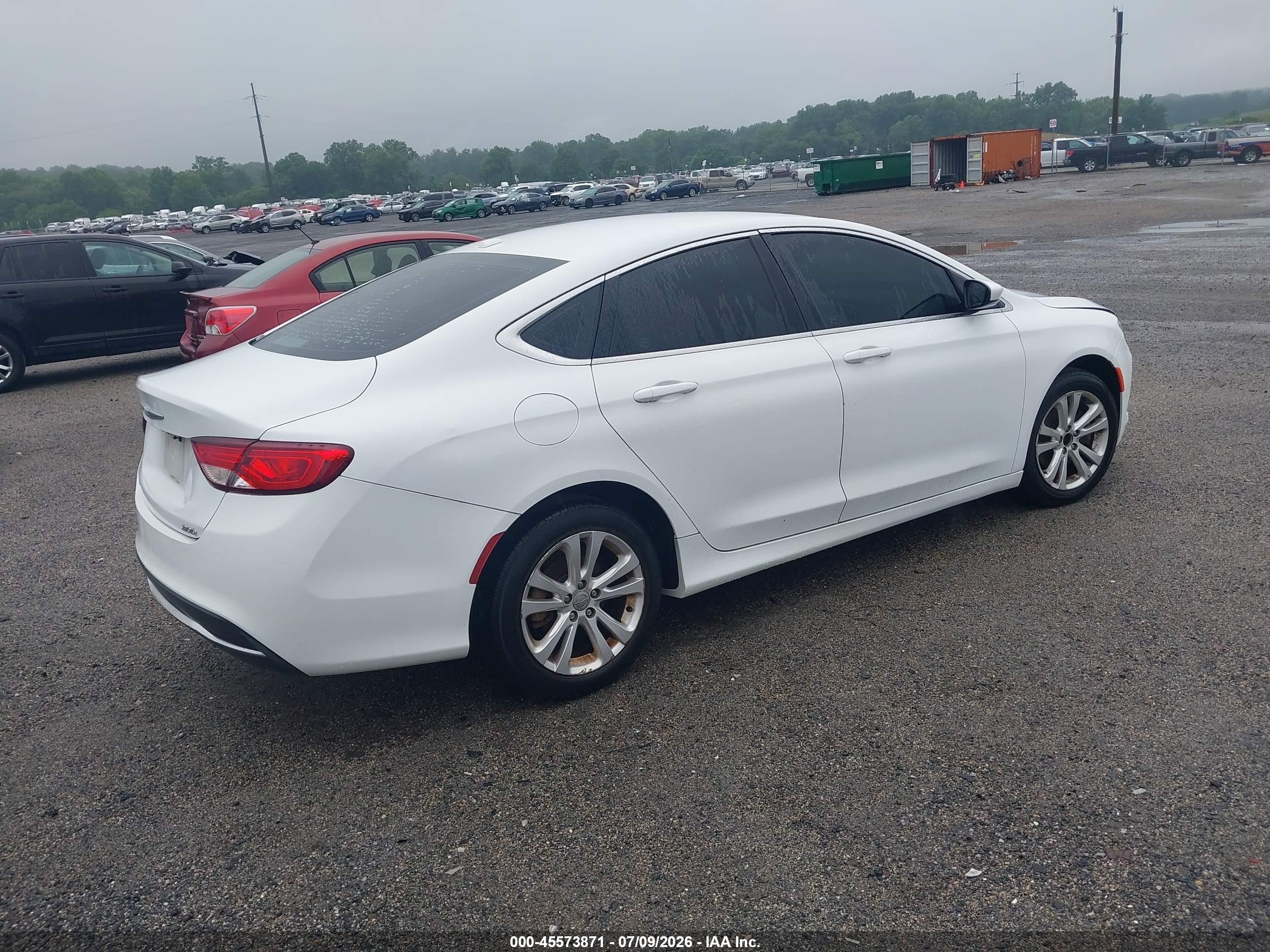 2015 Chrysler 200 Limited White vin: 1C3CCCAB7FN631611