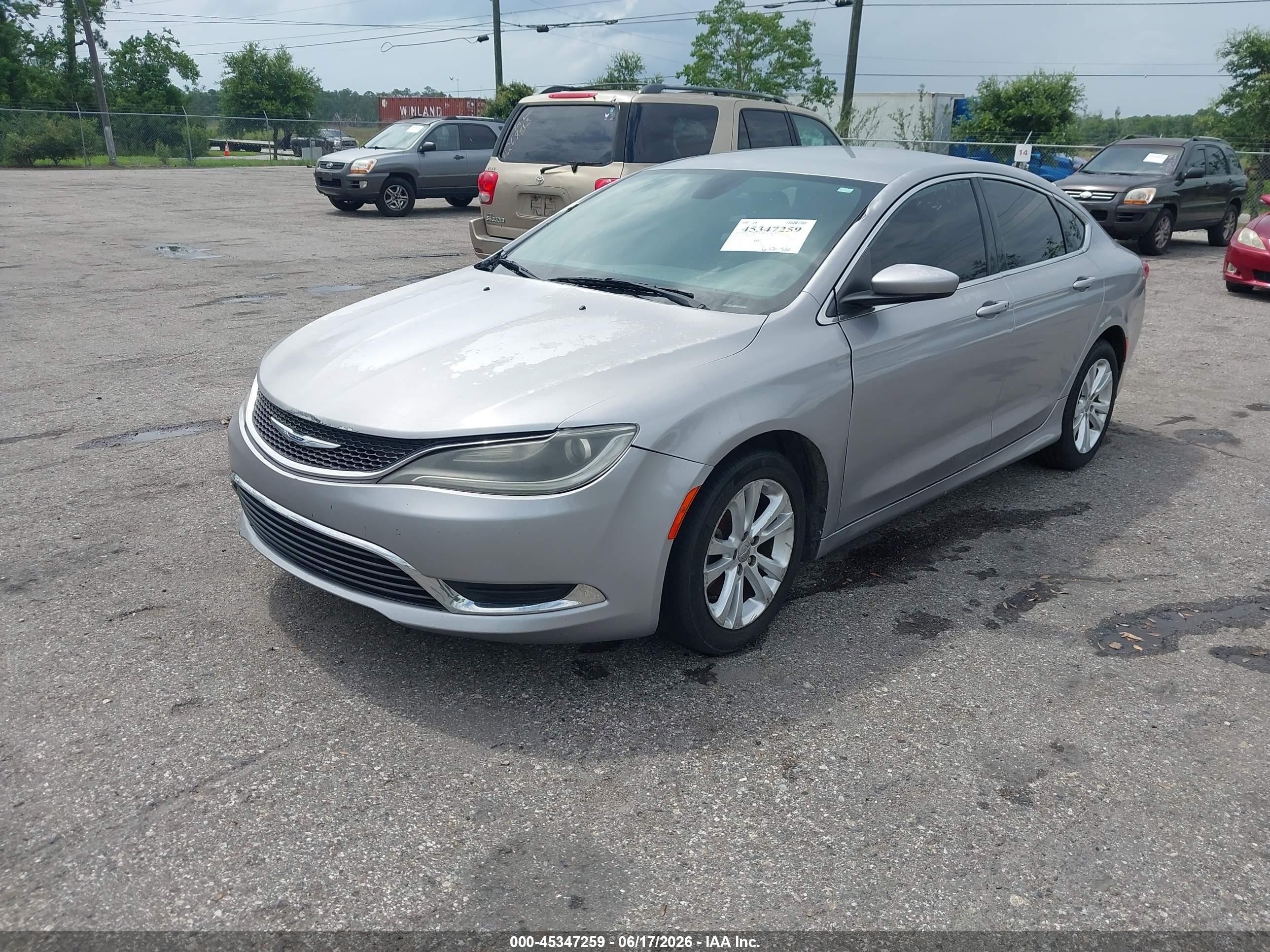 2015 Chrysler 200 Limited Серебряный vin: 1C3CCCAB7FN678315