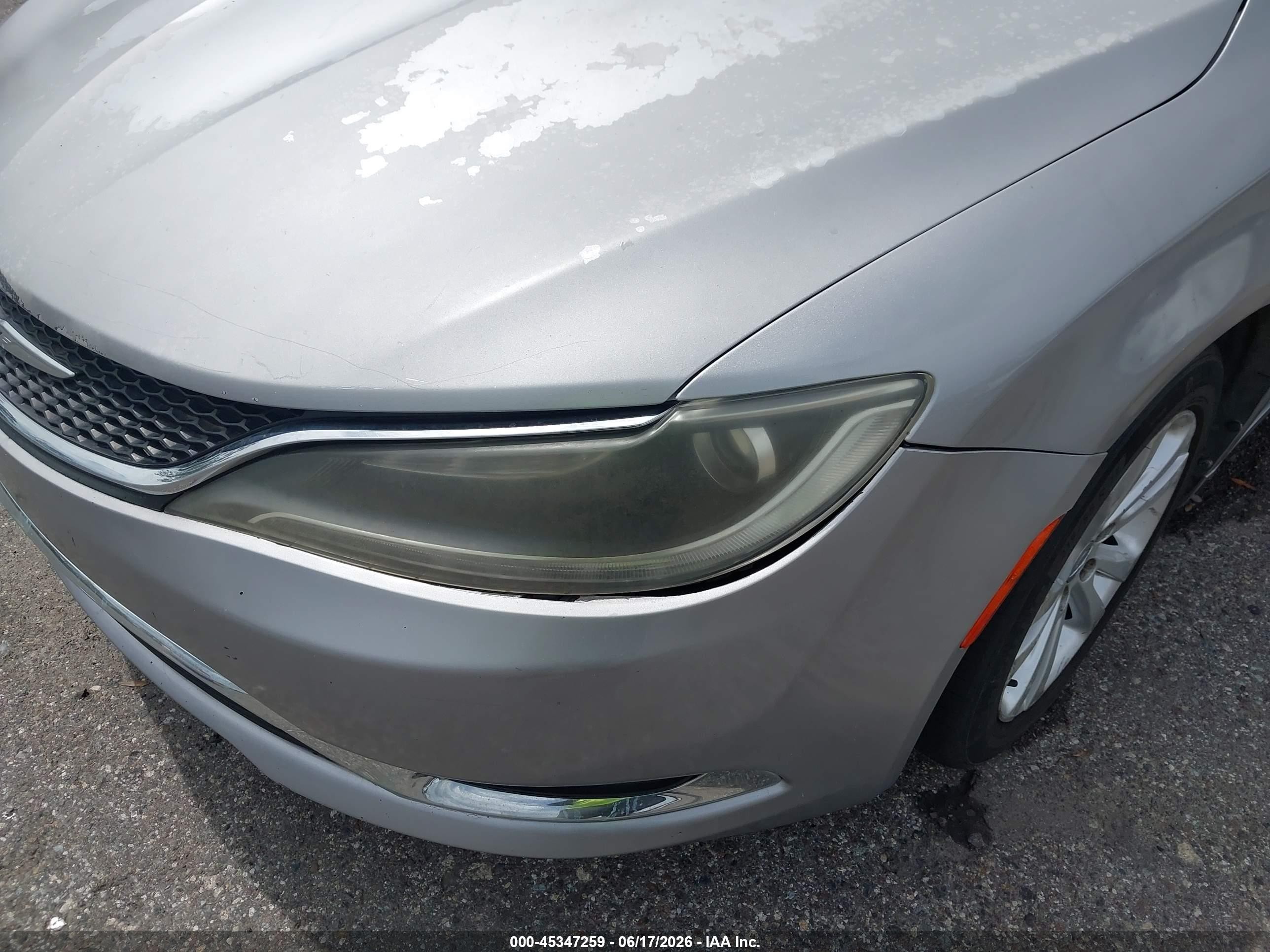 2015 Chrysler 200 Limited Серебряный vin: 1C3CCCAB7FN678315