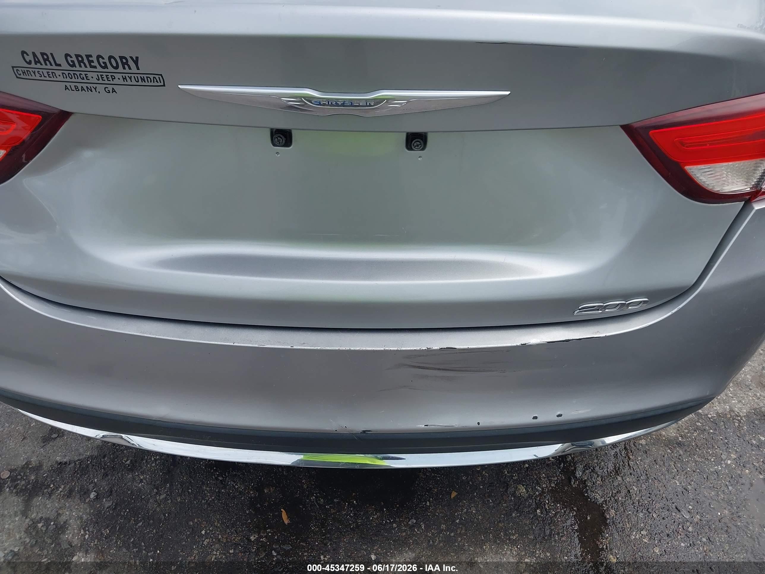 2015 Chrysler 200 Limited Серебряный vin: 1C3CCCAB7FN678315