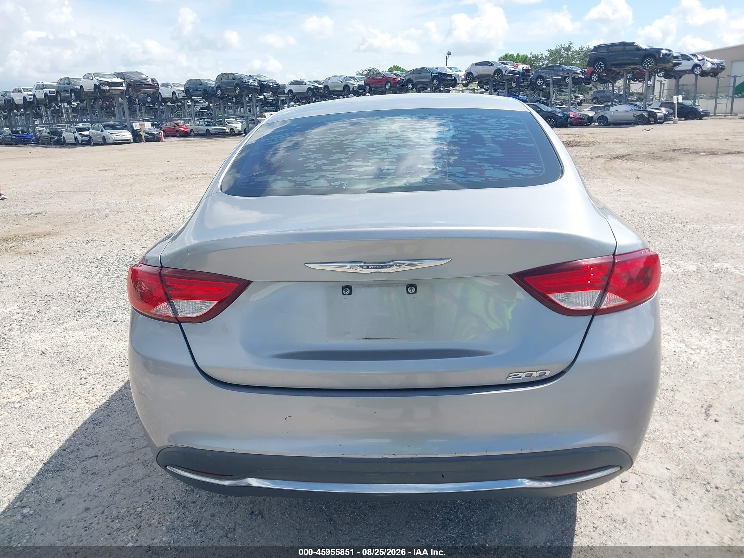 2015 Chrysler 200 Limited Silver vin: 1C3CCCAB7FN702483