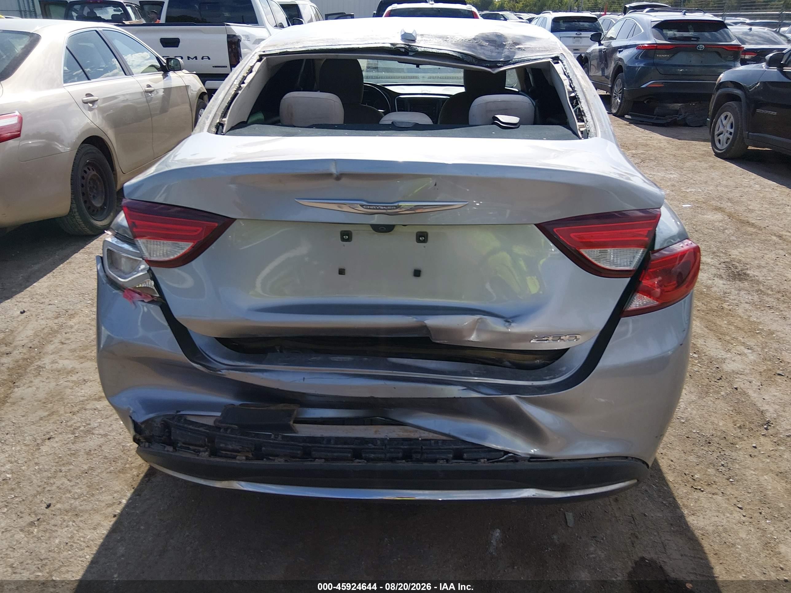 2015 Chrysler 200 Limited Silver vin: 1C3CCCAB7FN703164
