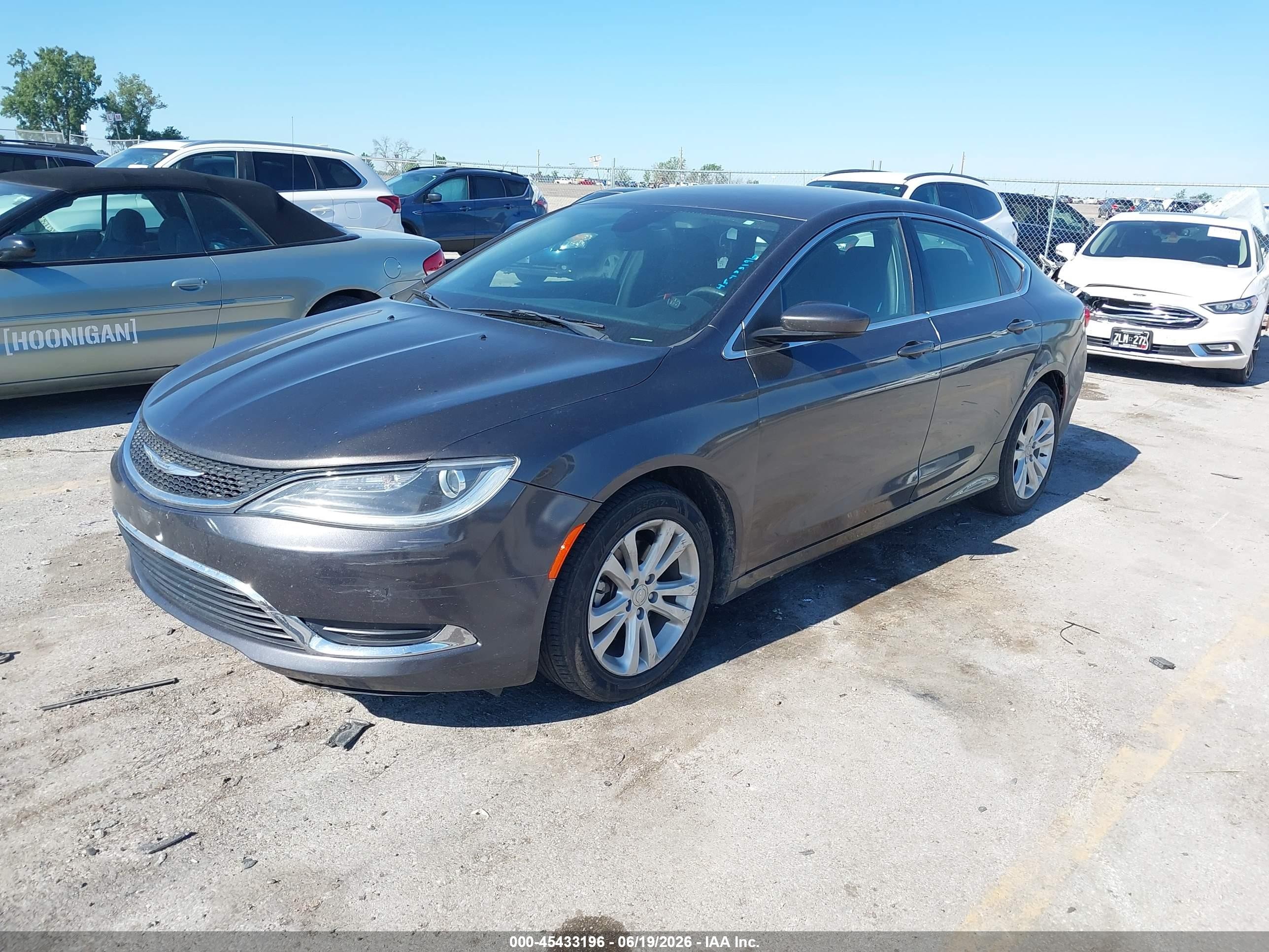 2015 Chrysler 200 Limited Gray vin: 1C3CCCAB7FN711412